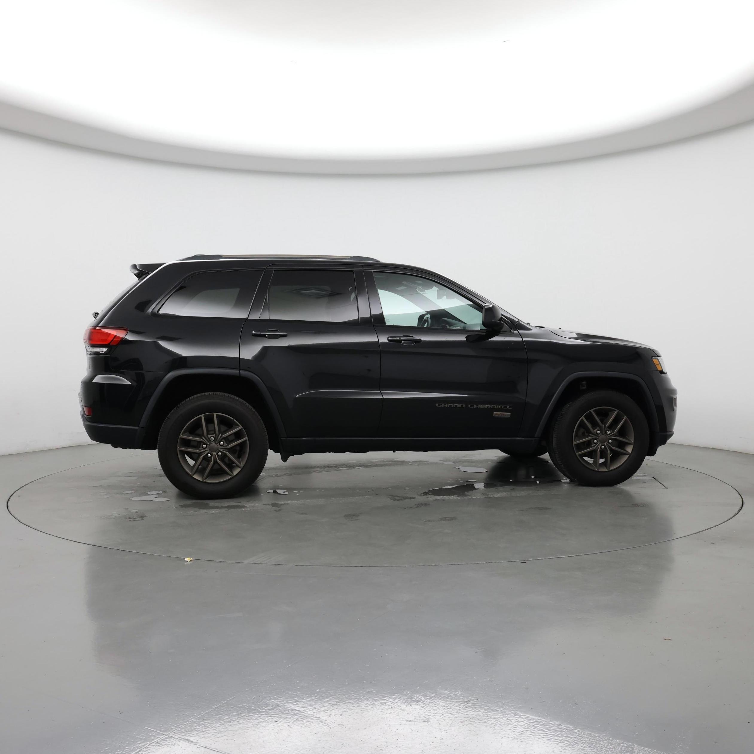 Thumbnail: 2016 Jeep Grand Cherokee - 7