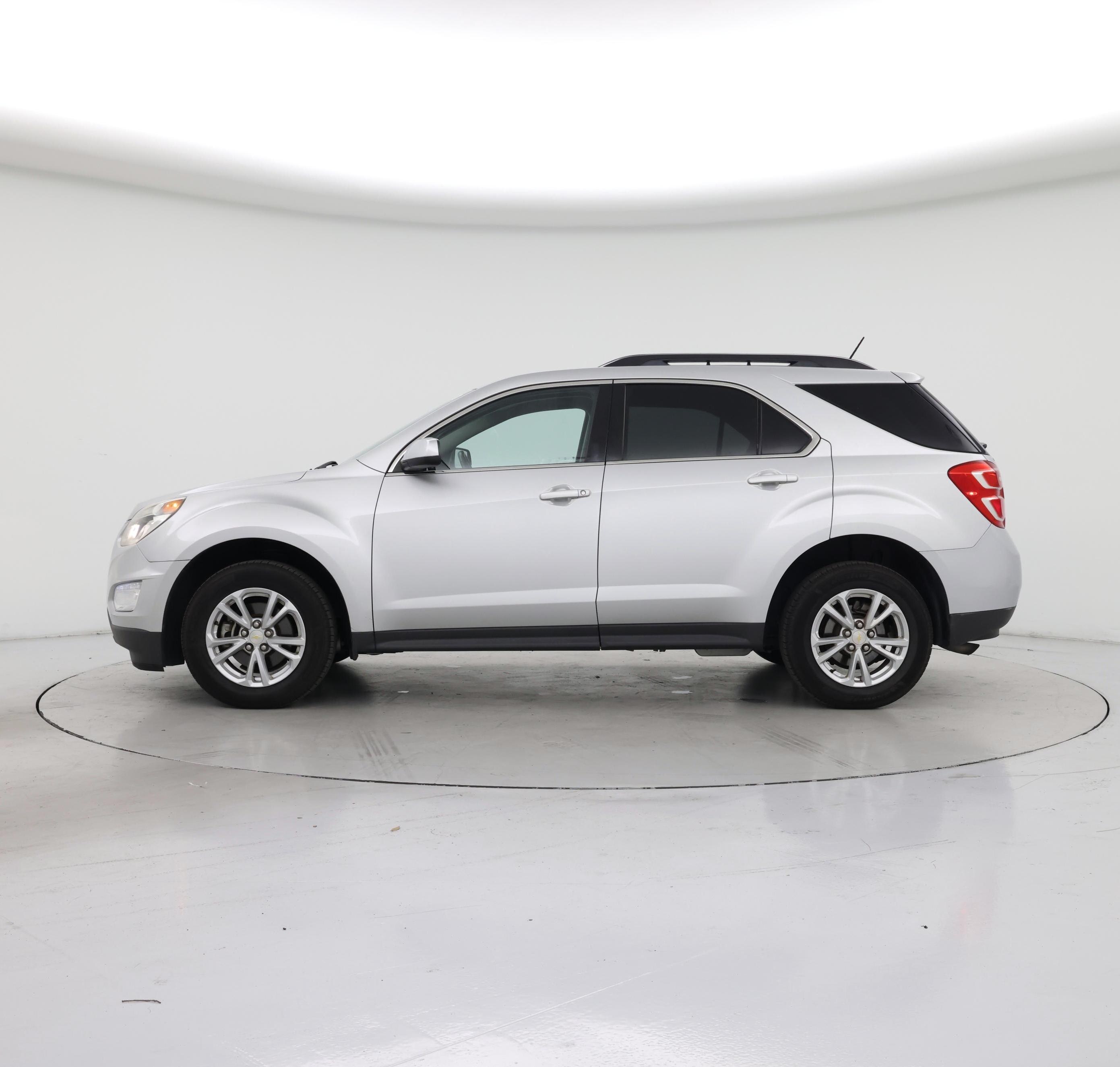 Thumbnail: 2017 Chevrolet Equinox - 3