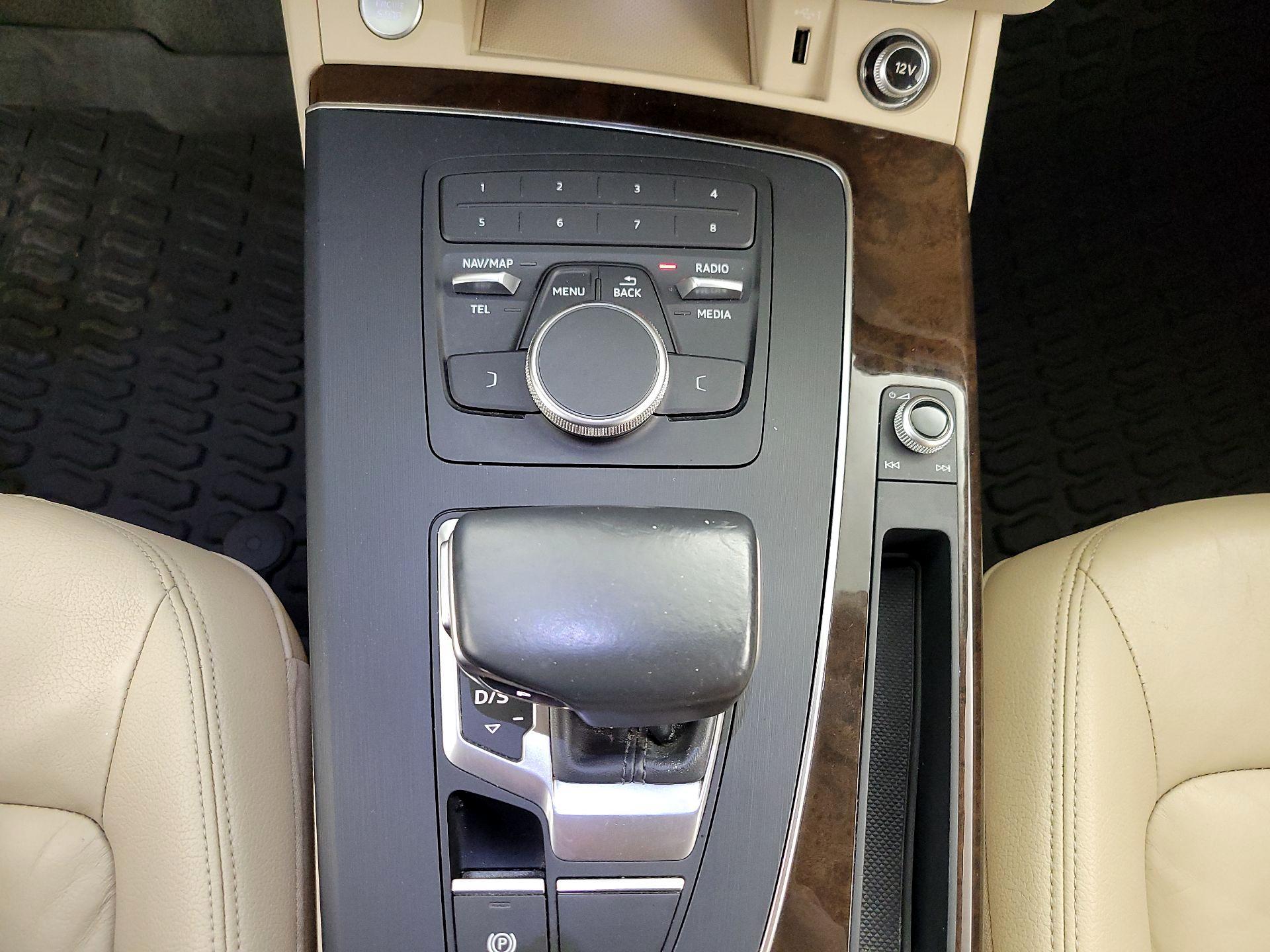 Thumbnail: 2019 Audi Q5 - 17