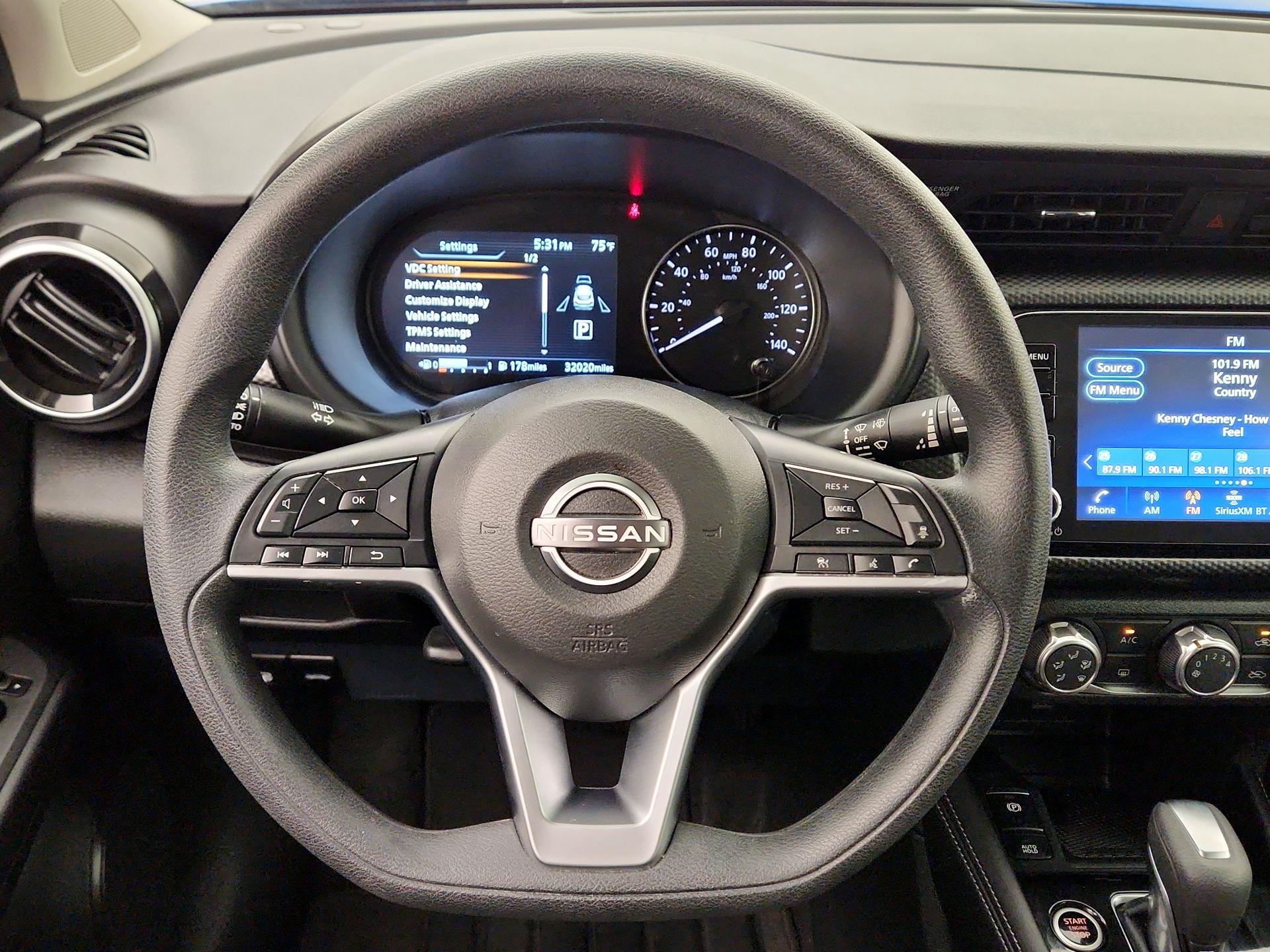Thumbnail: 2023 Nissan Kicks - 10