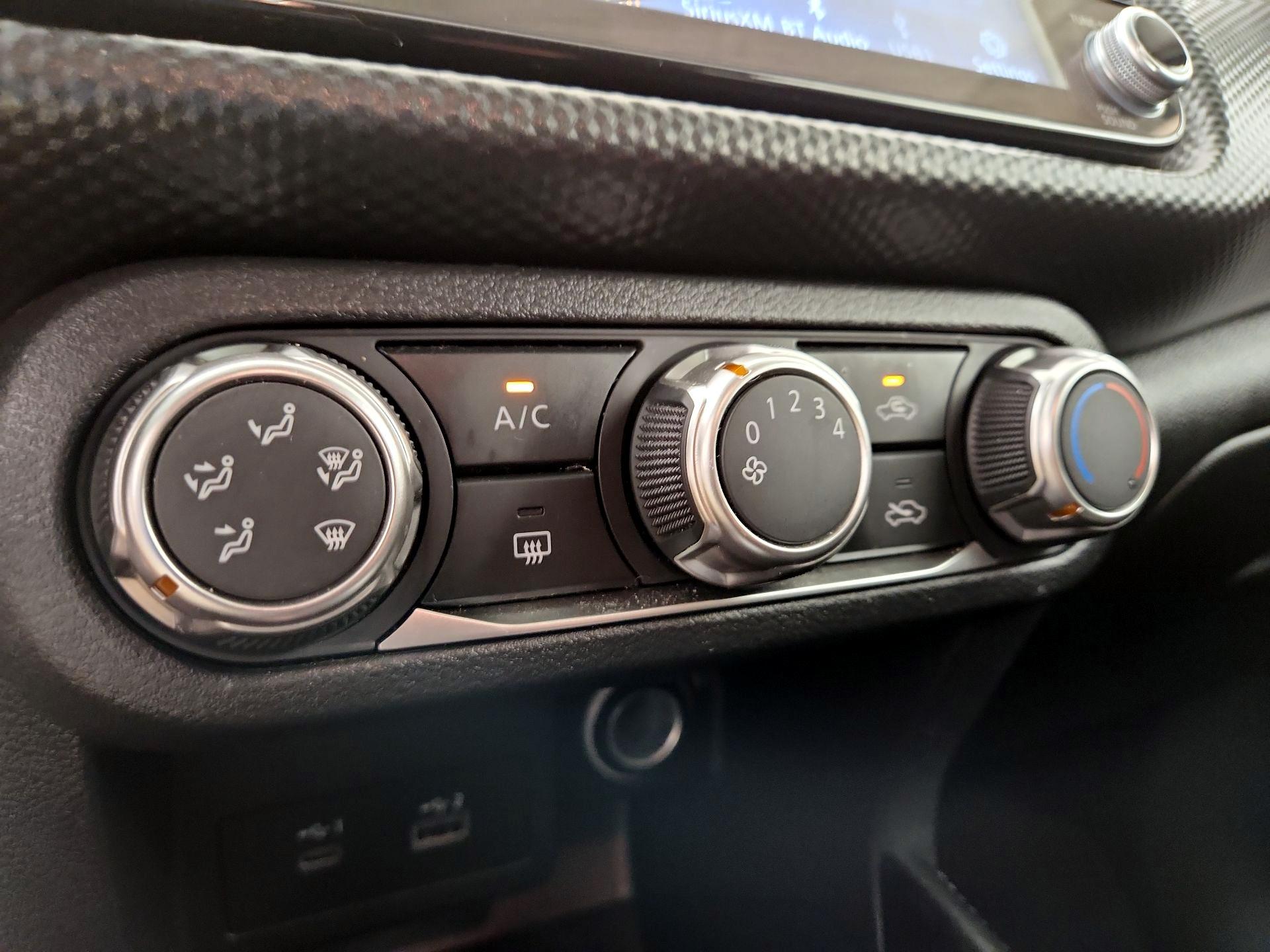 Thumbnail: 2023 Nissan Kicks - 16