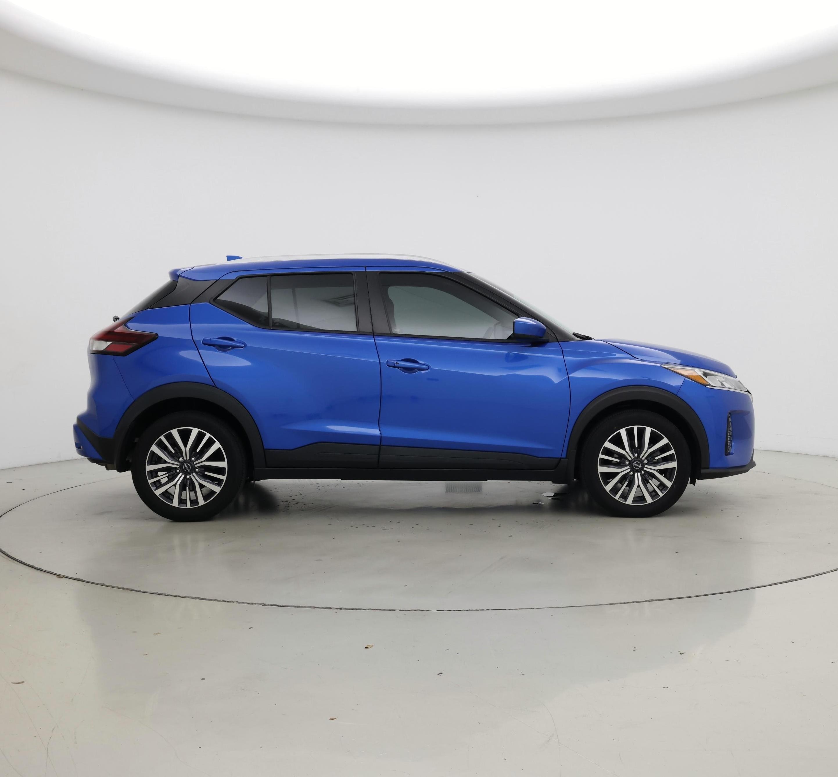 Thumbnail: 2023 Nissan Kicks - 7