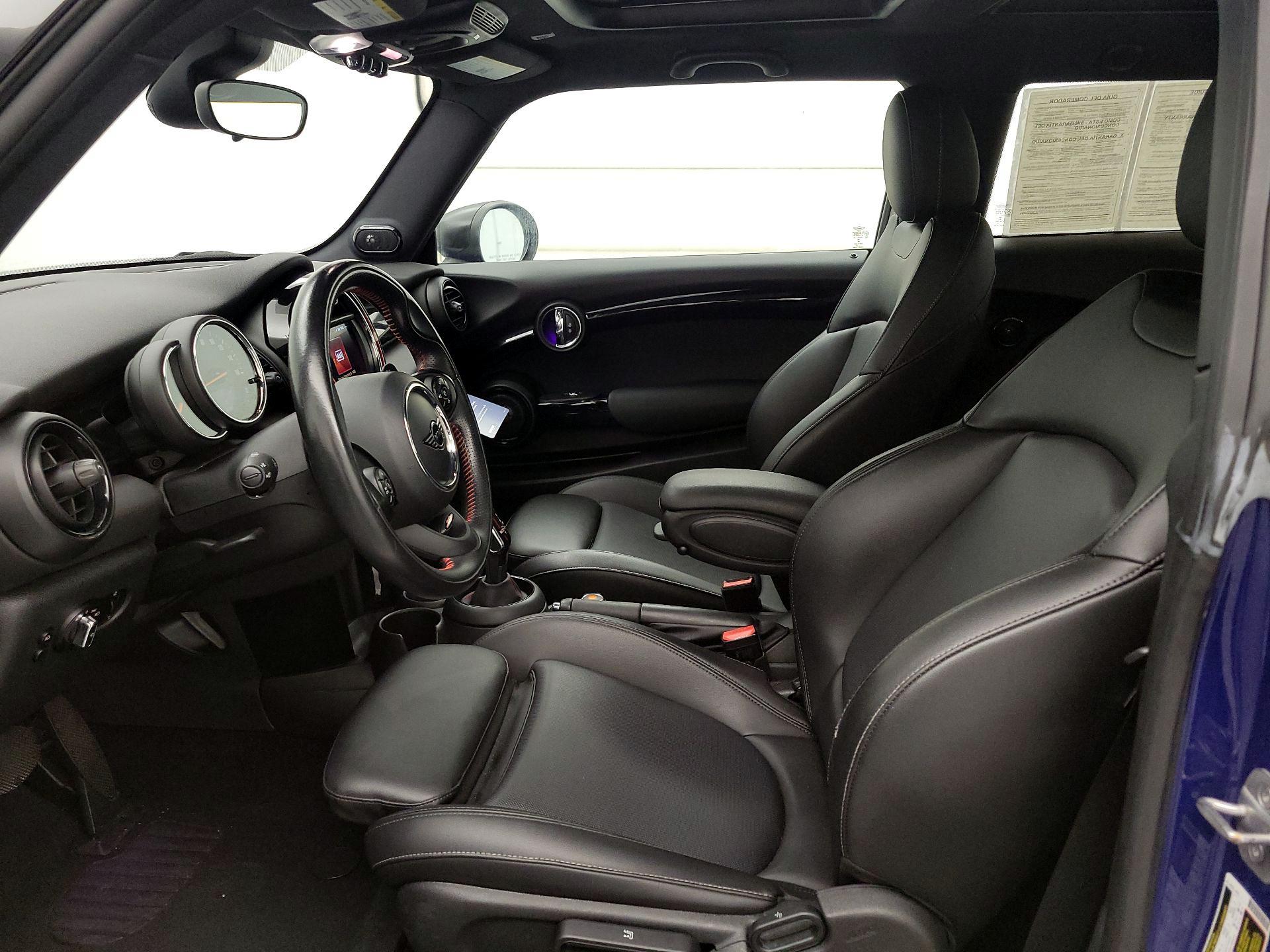 Thumbnail: 2020 MINI Cooper Hardtop - 11