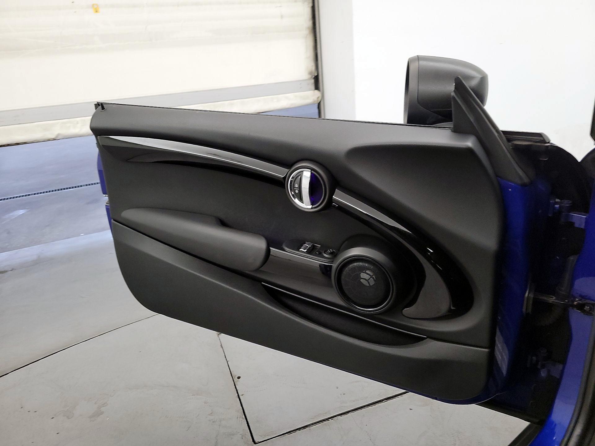 Thumbnail: 2020 MINI Cooper Hardtop - 12