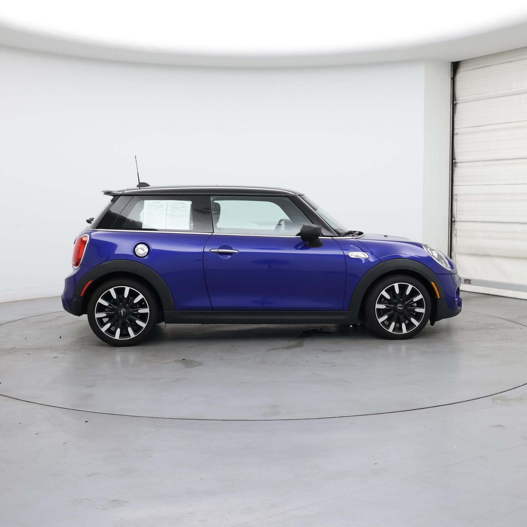 Thumbnail: 2020 MINI Cooper Hardtop - 7