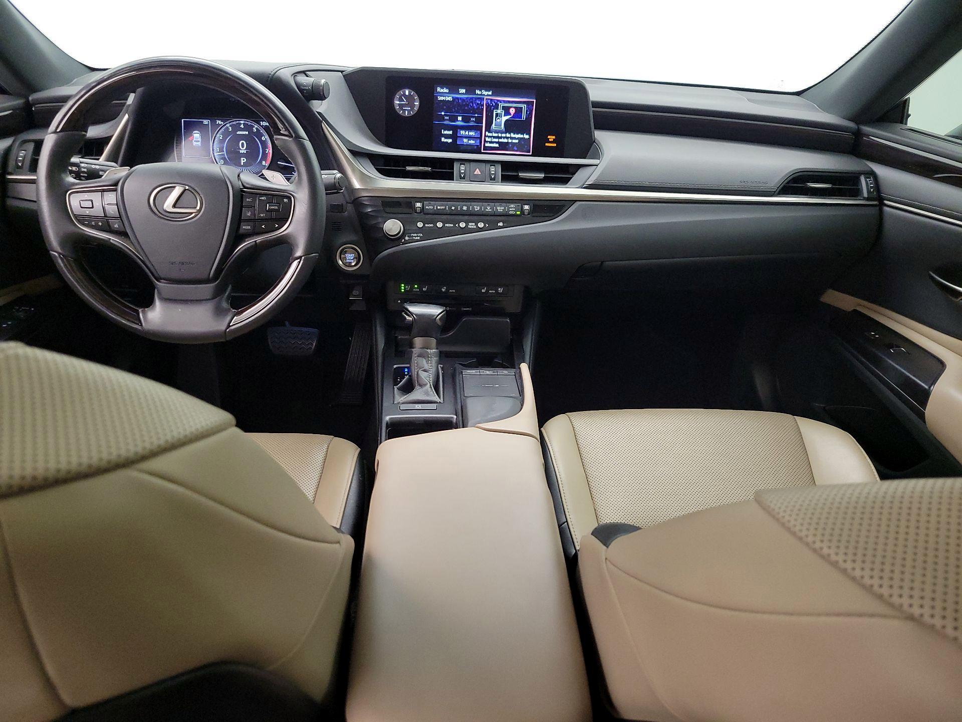 Thumbnail: 2021 Lexus ES - 9