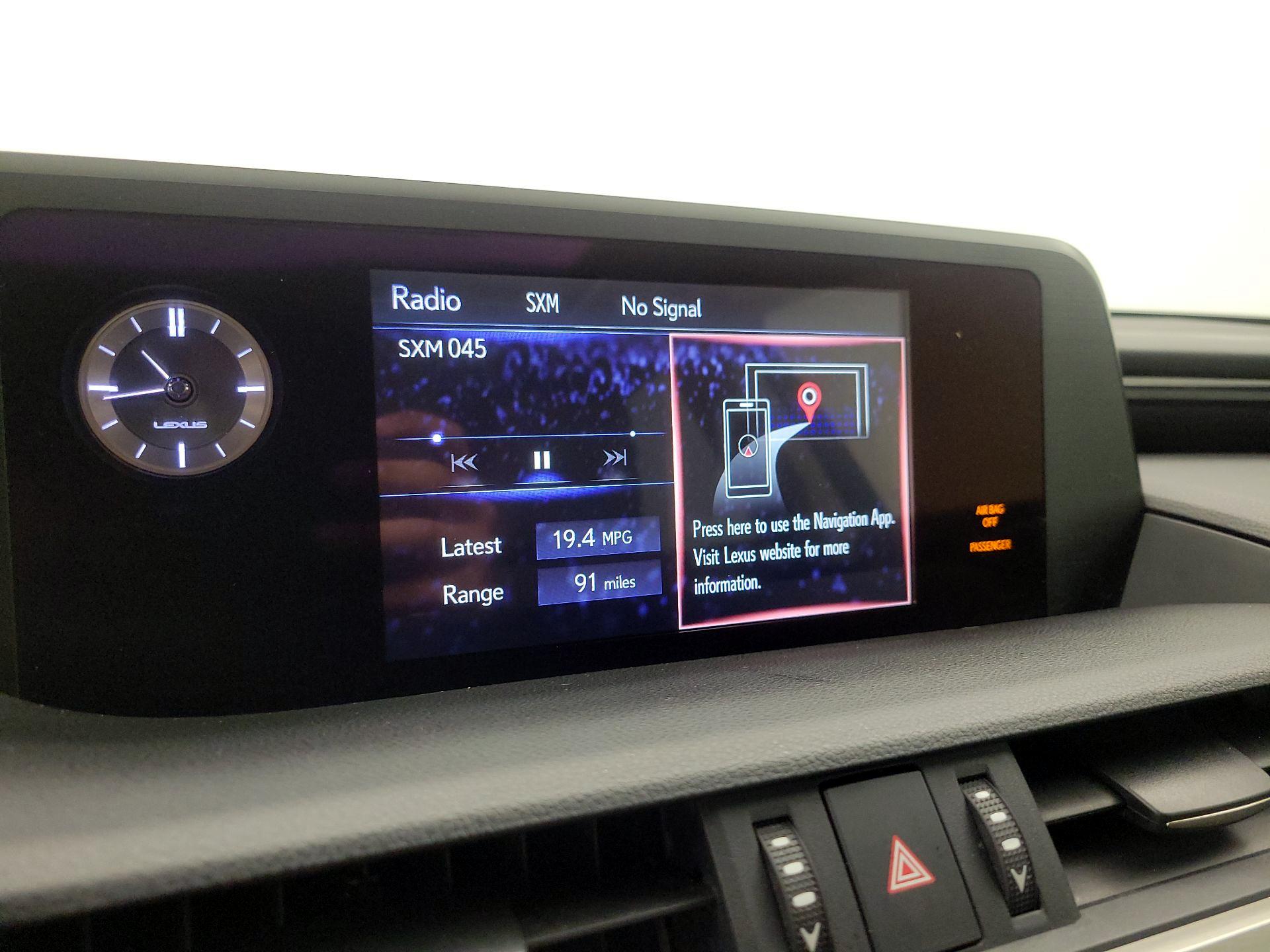 Thumbnail: 2021 Lexus ES - 15