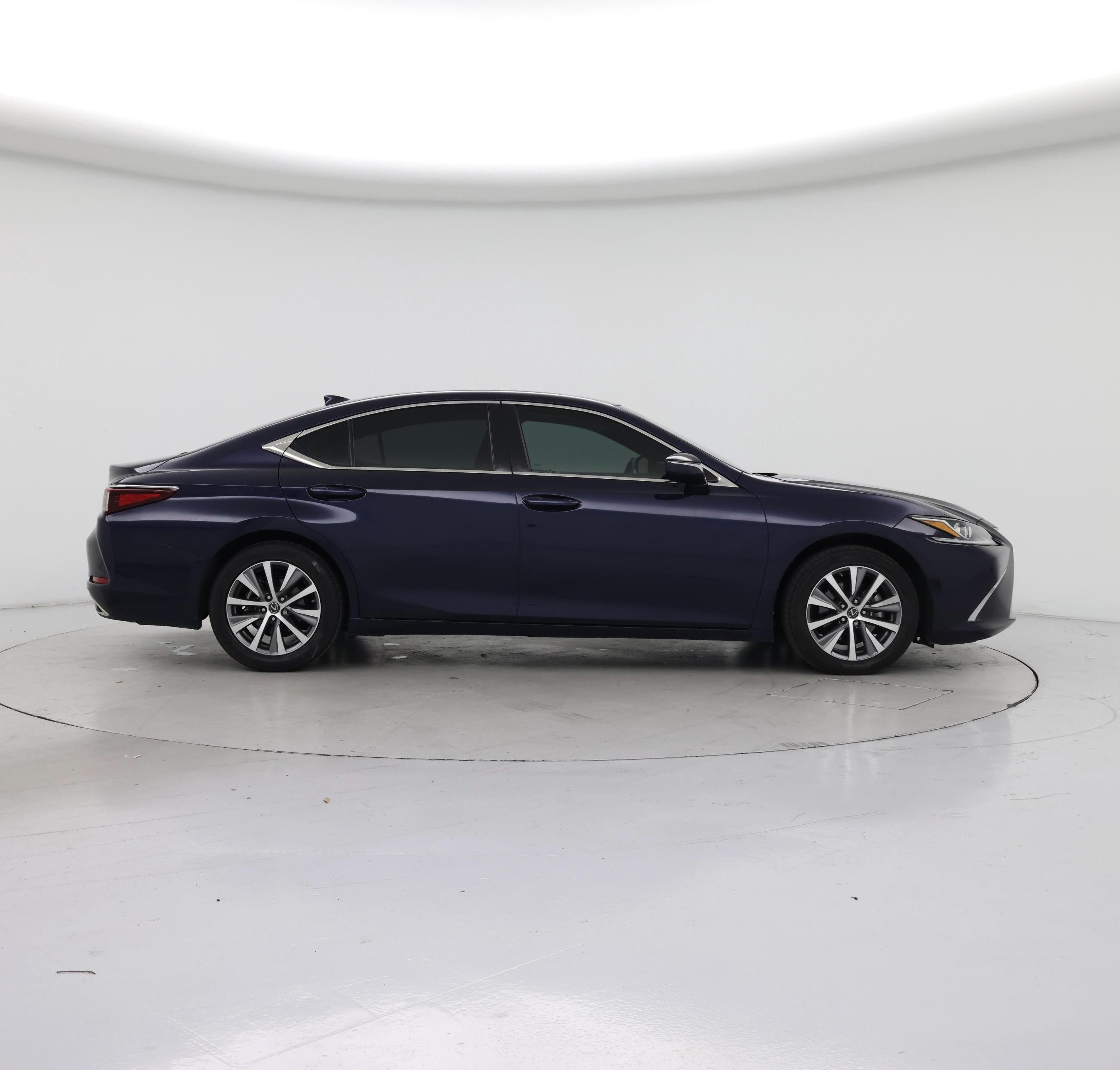 Thumbnail: 2021 Lexus ES - 7