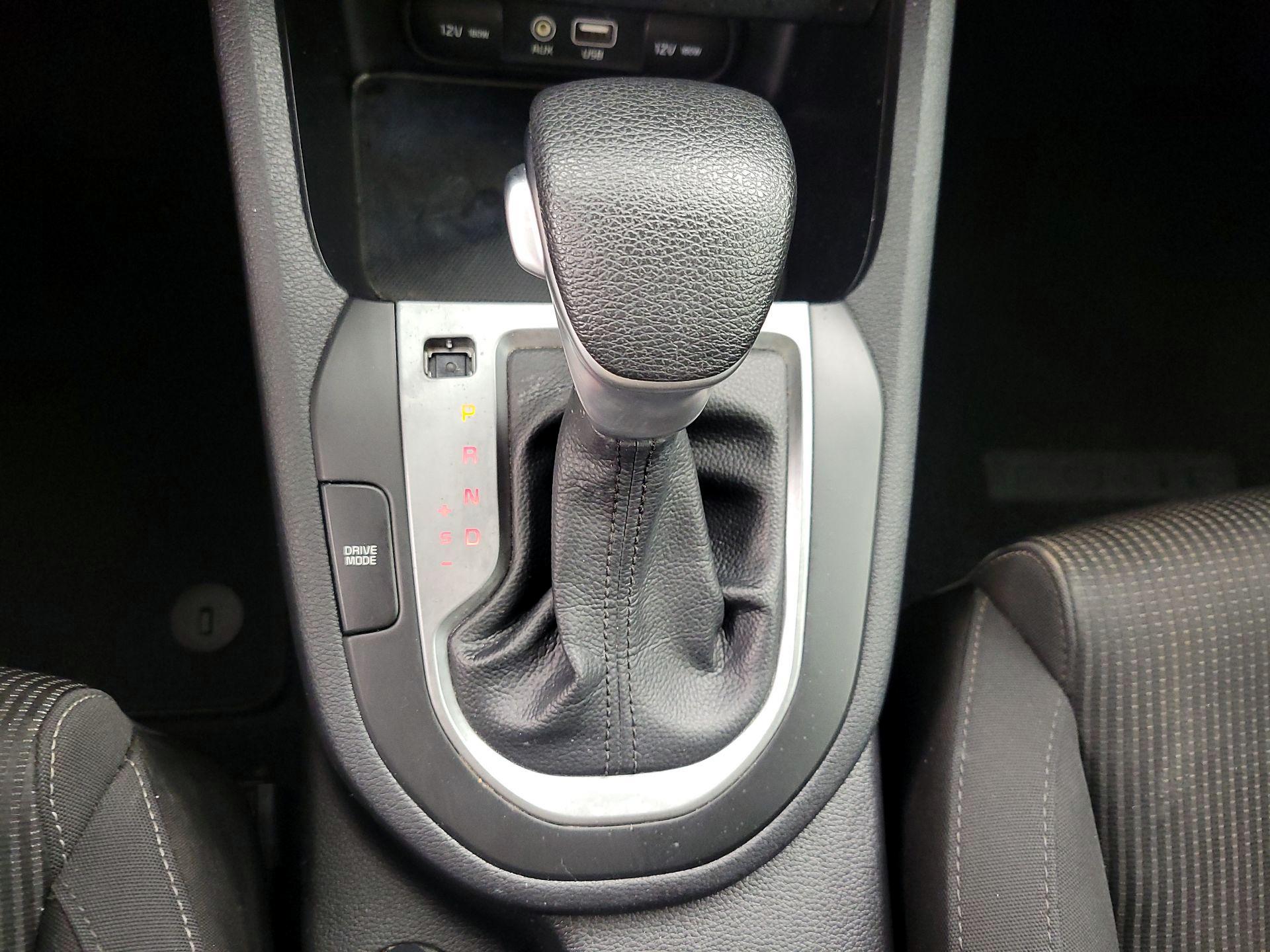 Thumbnail: 2019 Kia Forte - 17