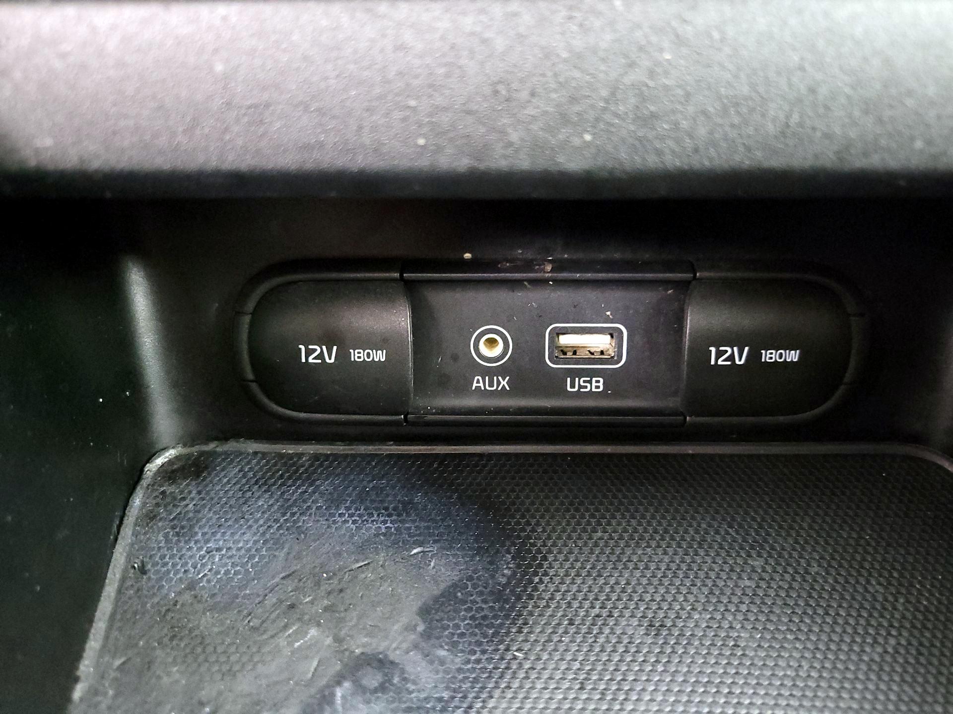 Thumbnail: 2019 Kia Forte - 18