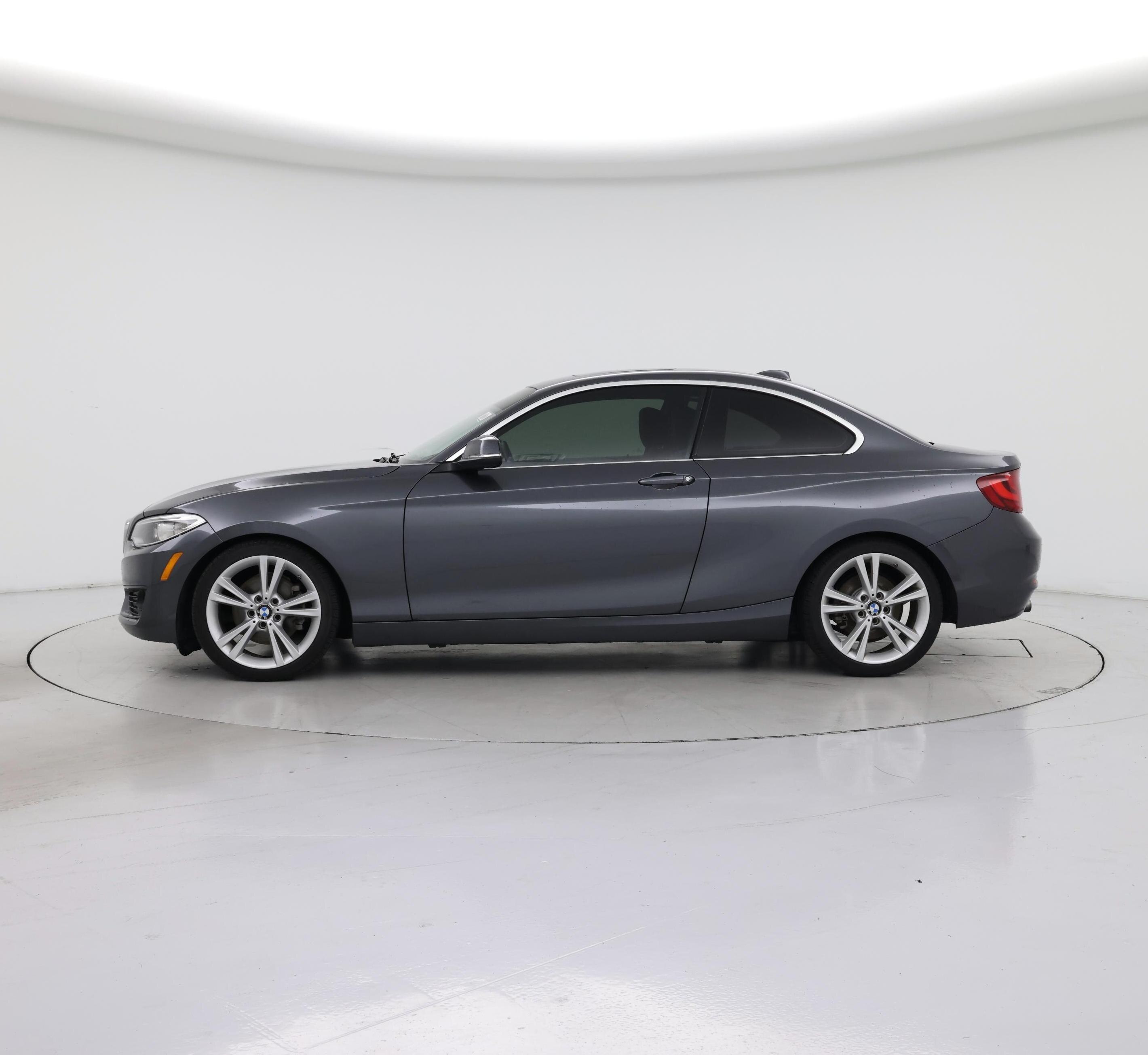 Thumbnail: 2014 BMW 2 Series - 3