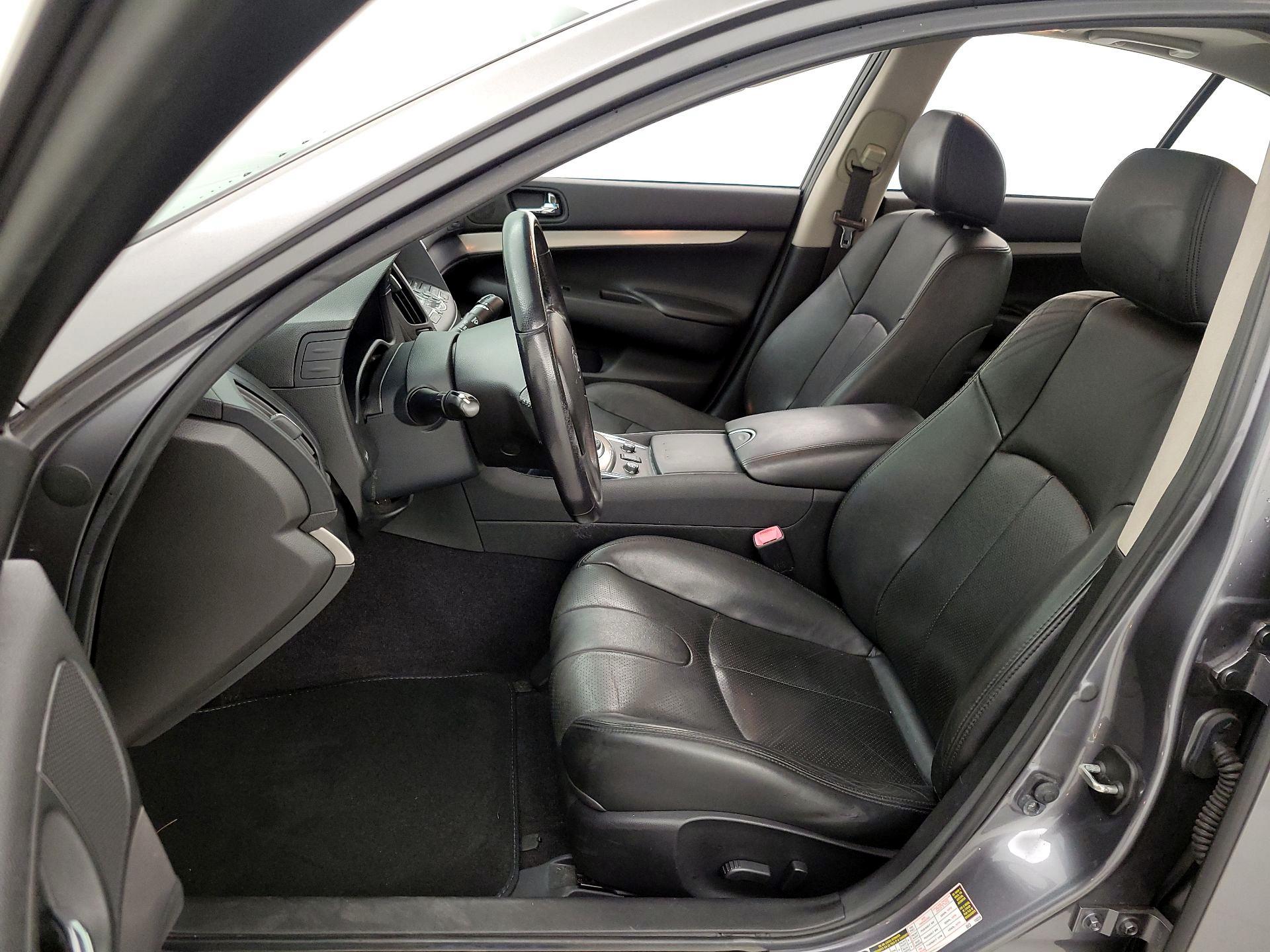 Thumbnail: 2015 INFINITI  - 11