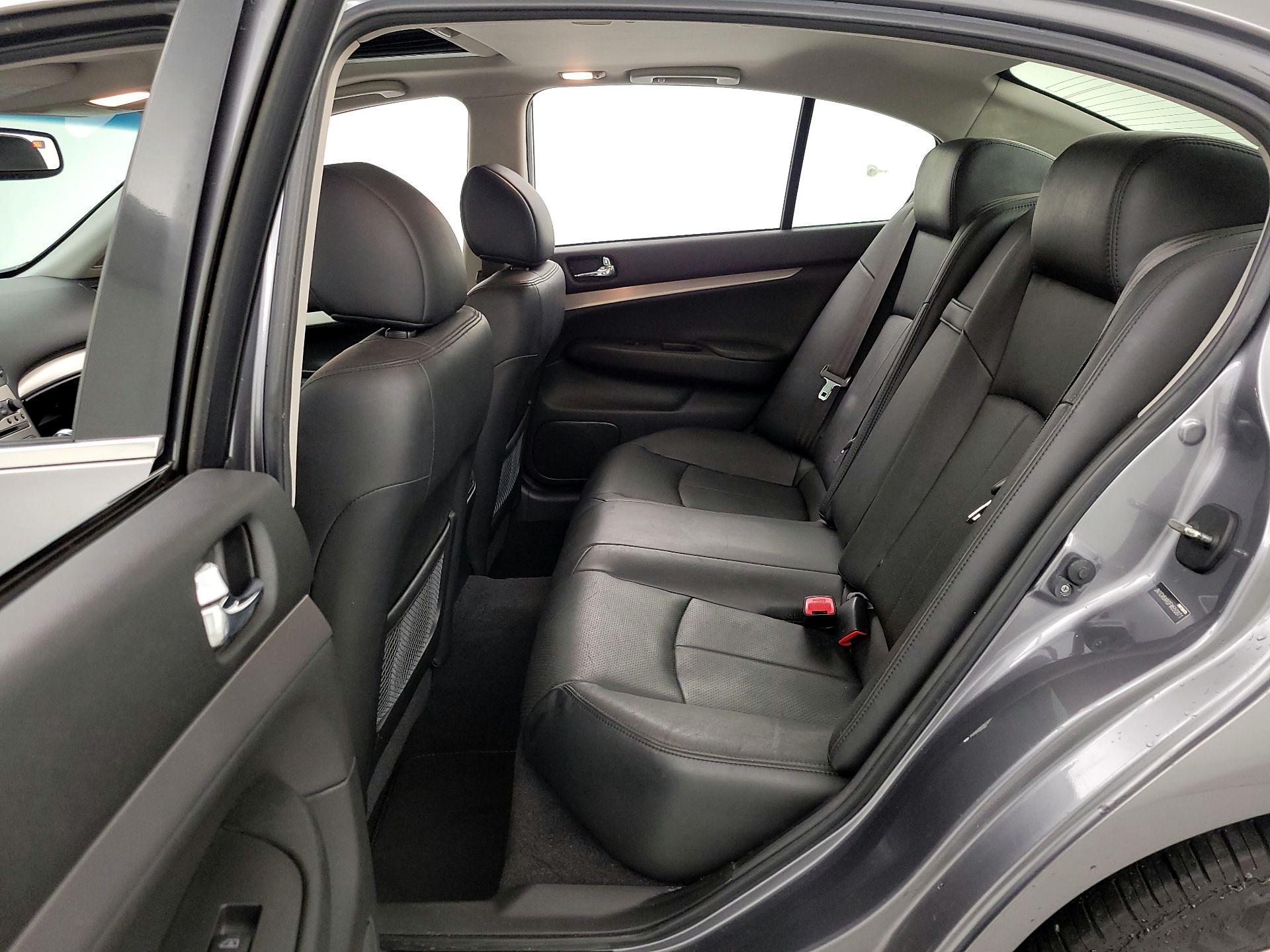 Thumbnail: 2015 INFINITI  - 19
