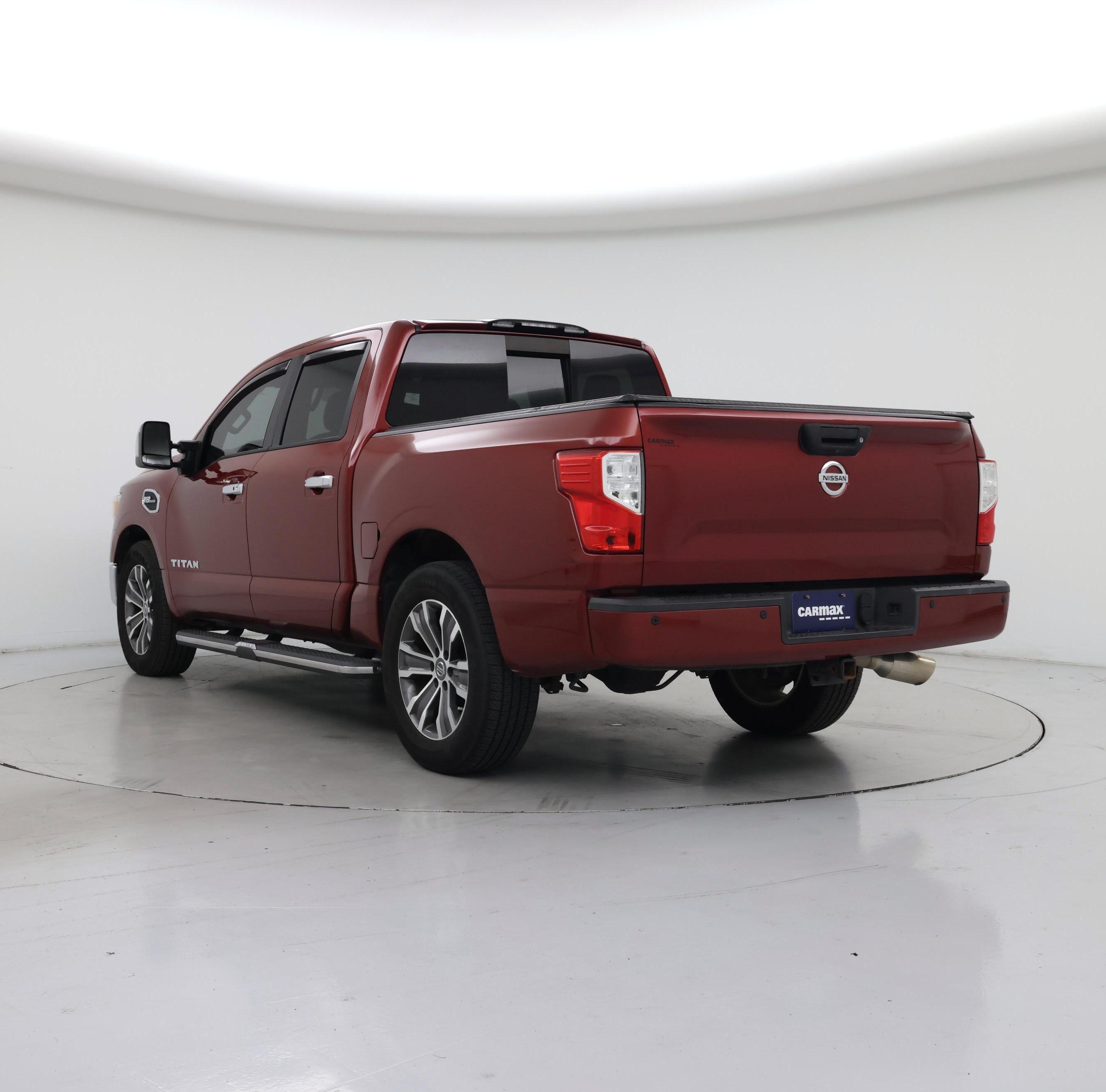Thumbnail: 2017 Nissan Titan - 2