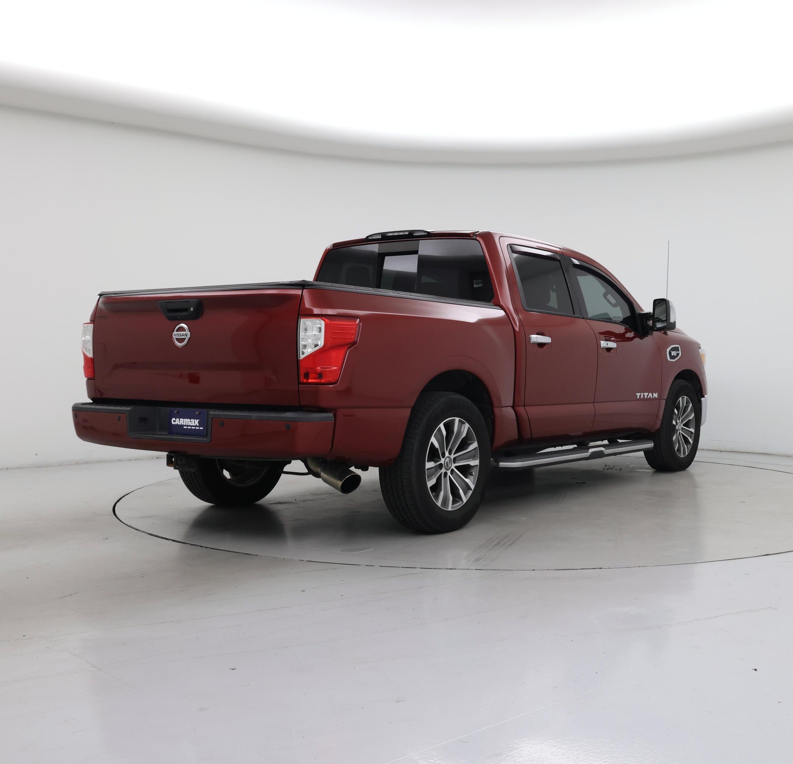 Thumbnail: 2017 Nissan Titan - 8