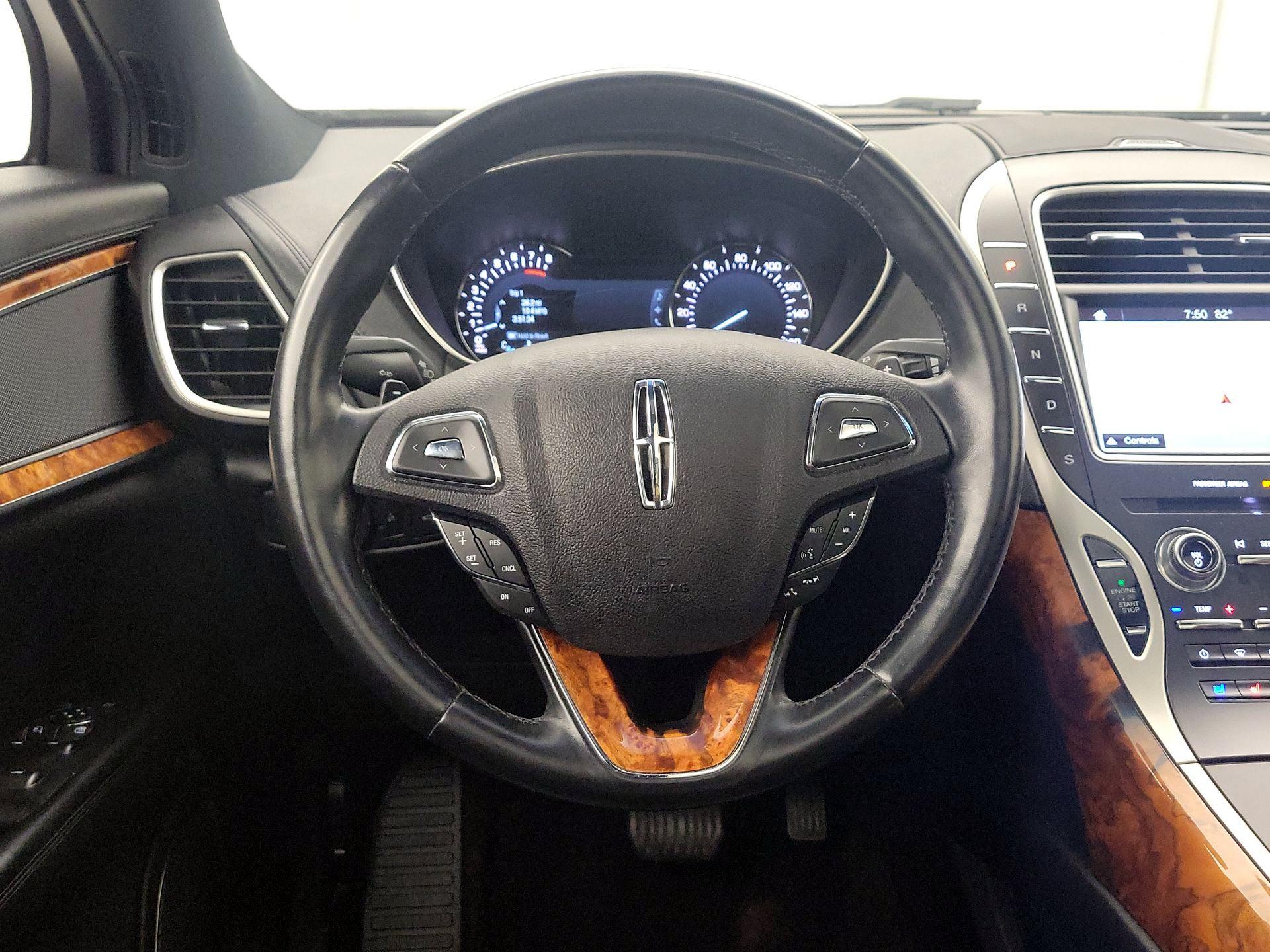 Thumbnail: 2017 Lincoln MKX - 10