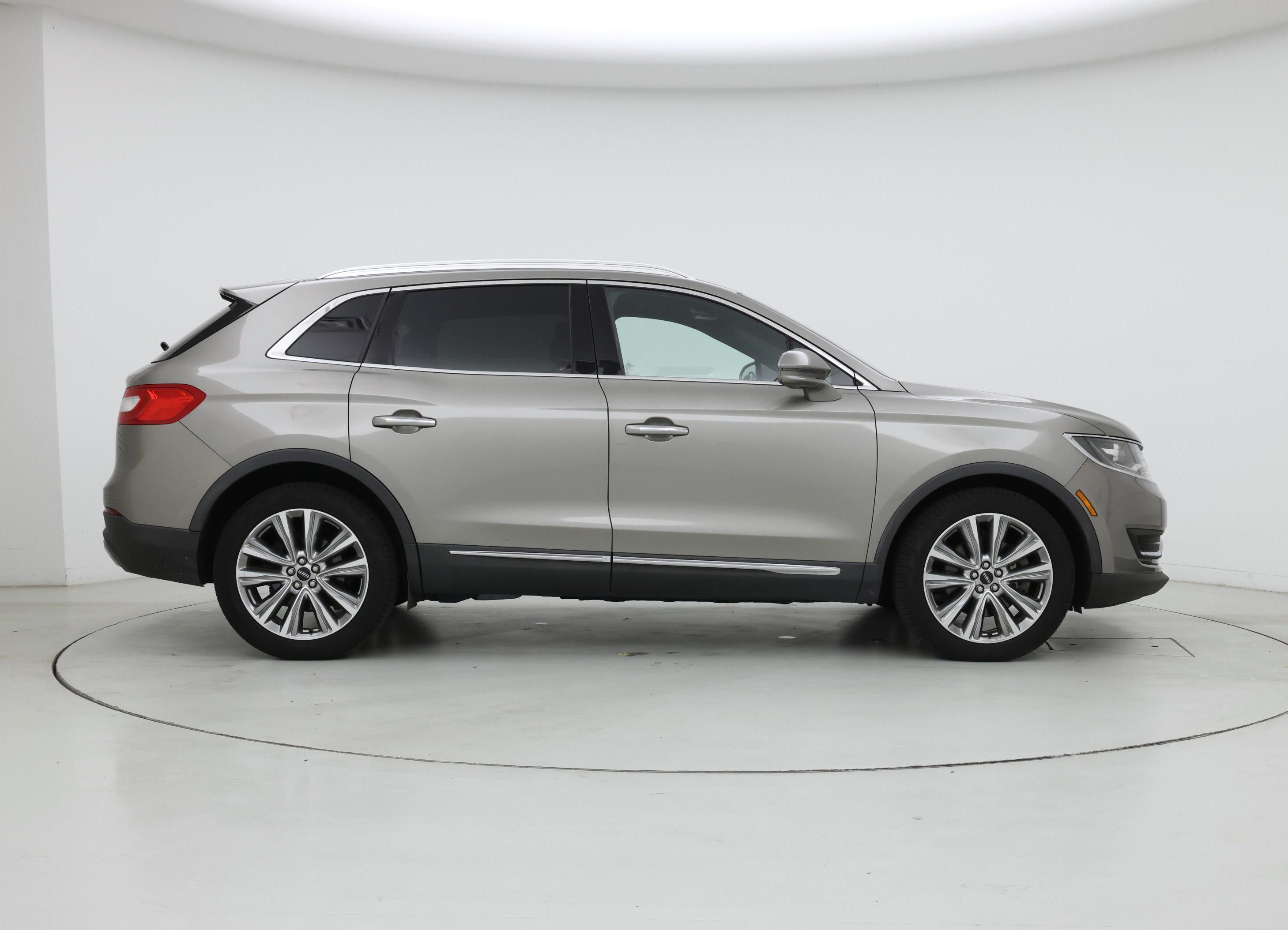 Thumbnail: 2017 Lincoln MKX - 7
