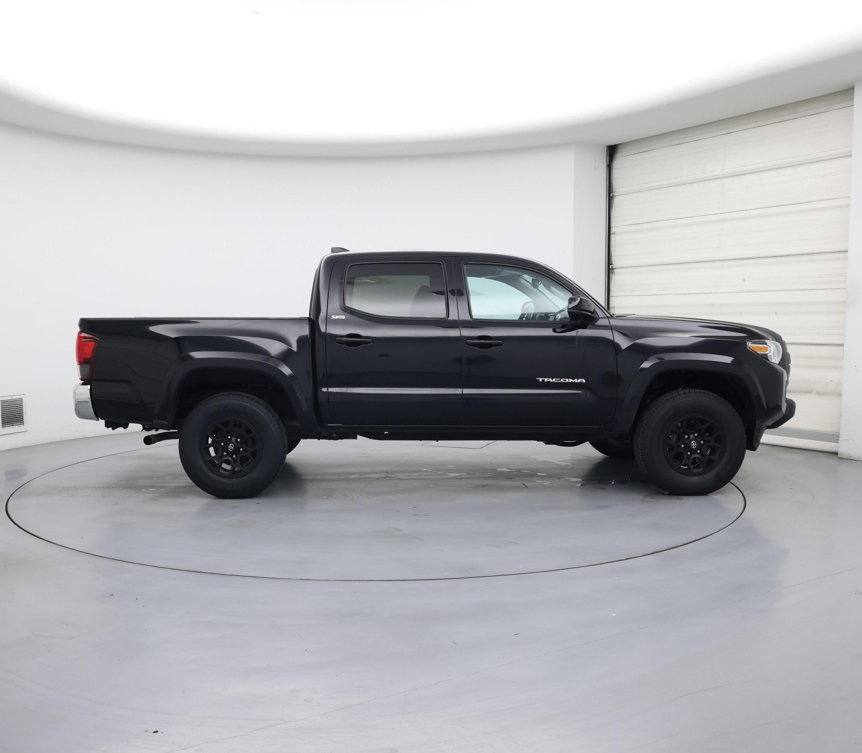 Thumbnail: 2022 Toyota Tacoma - 7