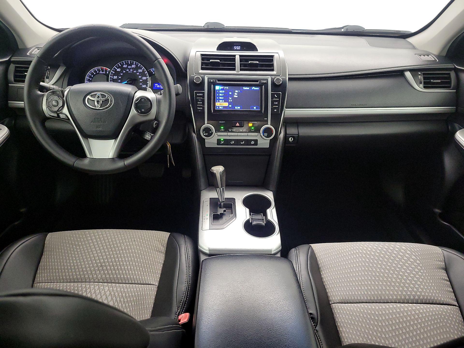 Thumbnail: 2013 Toyota Camry - 9