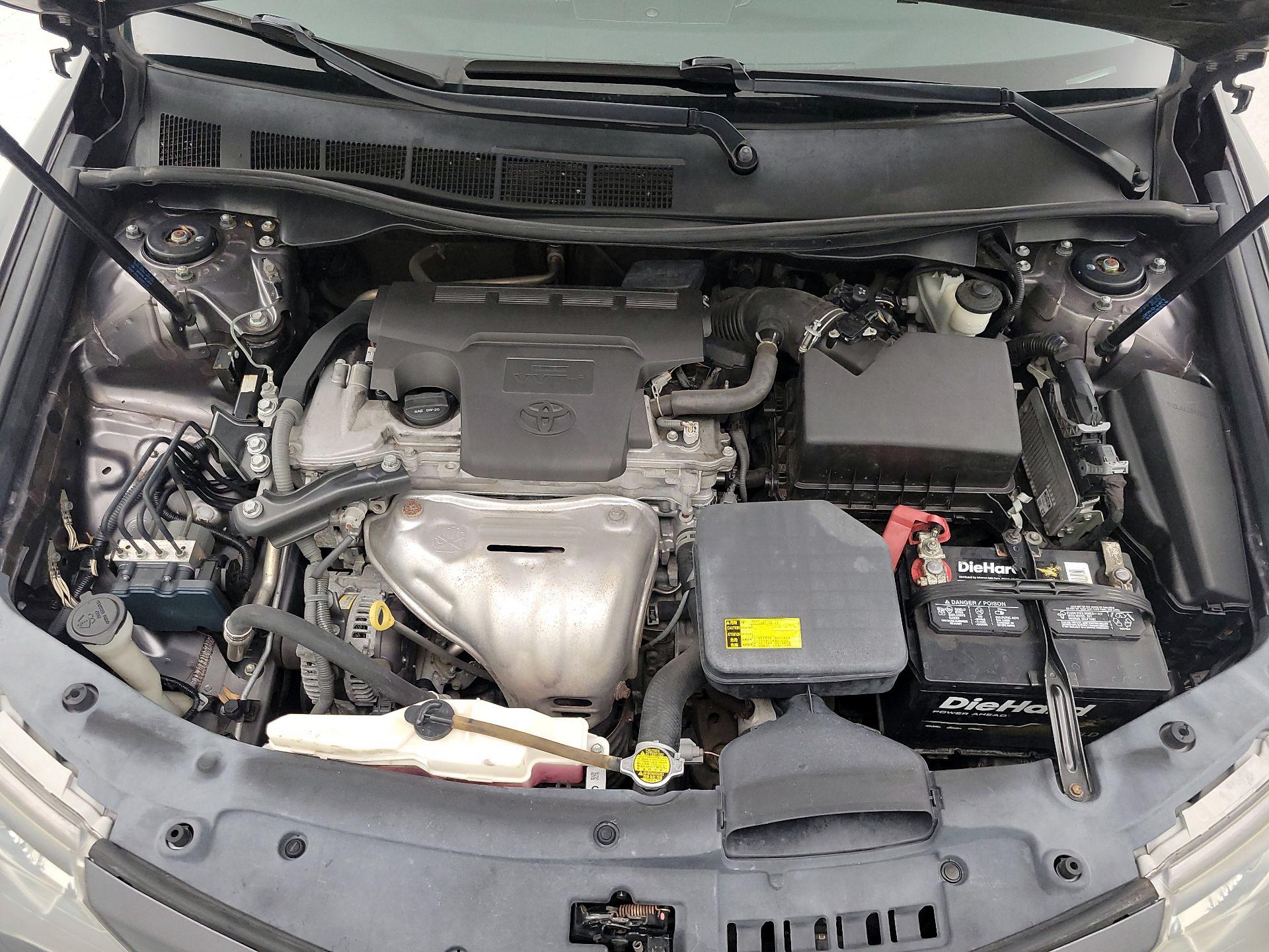 Thumbnail: 2013 Toyota Camry - 20