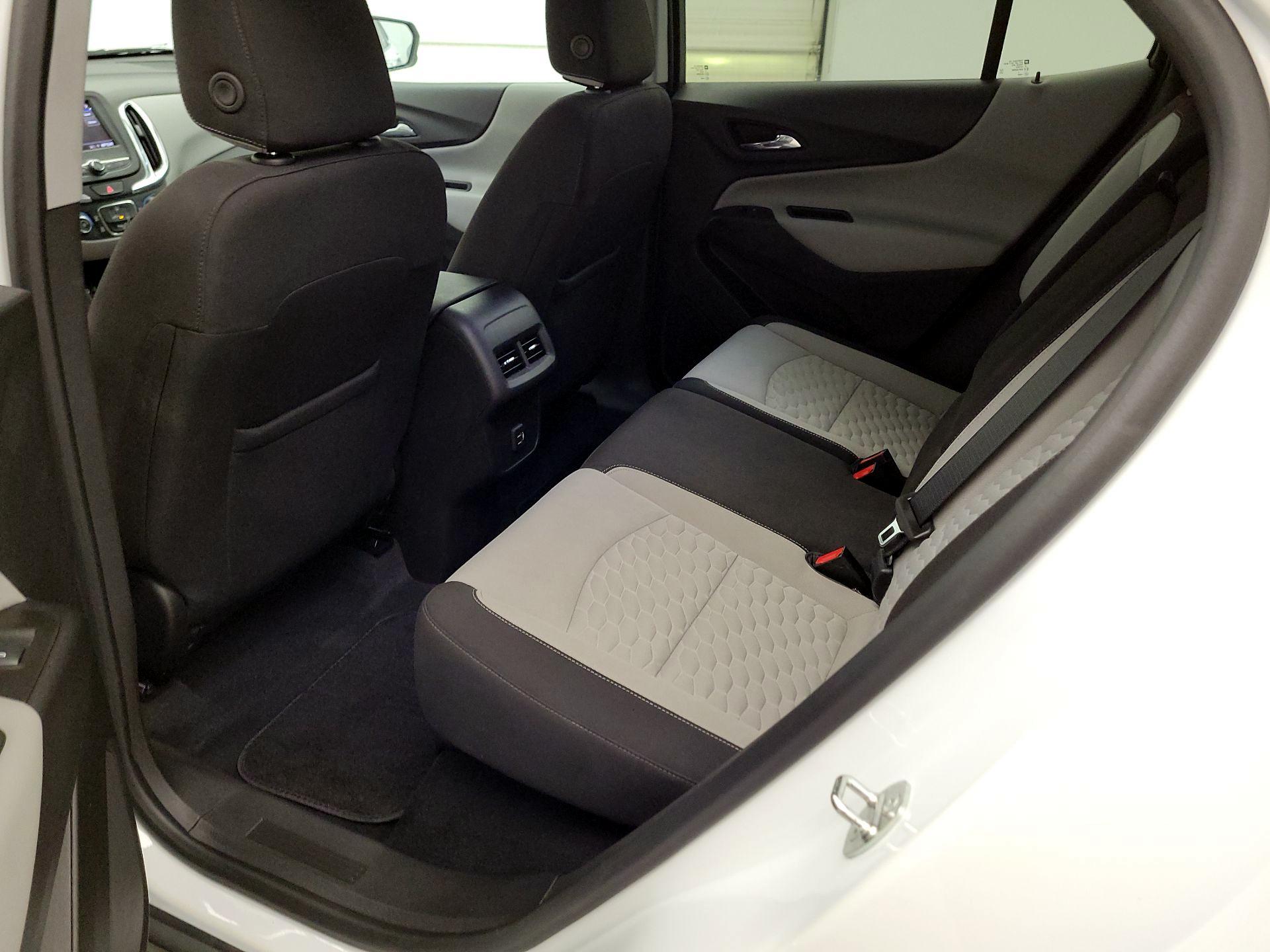 Thumbnail: 2021 Chevrolet Equinox - 16
