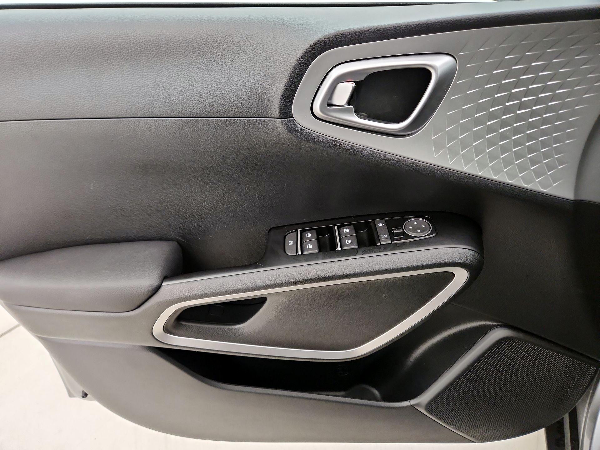 Thumbnail: 2024 Kia Soul - 12