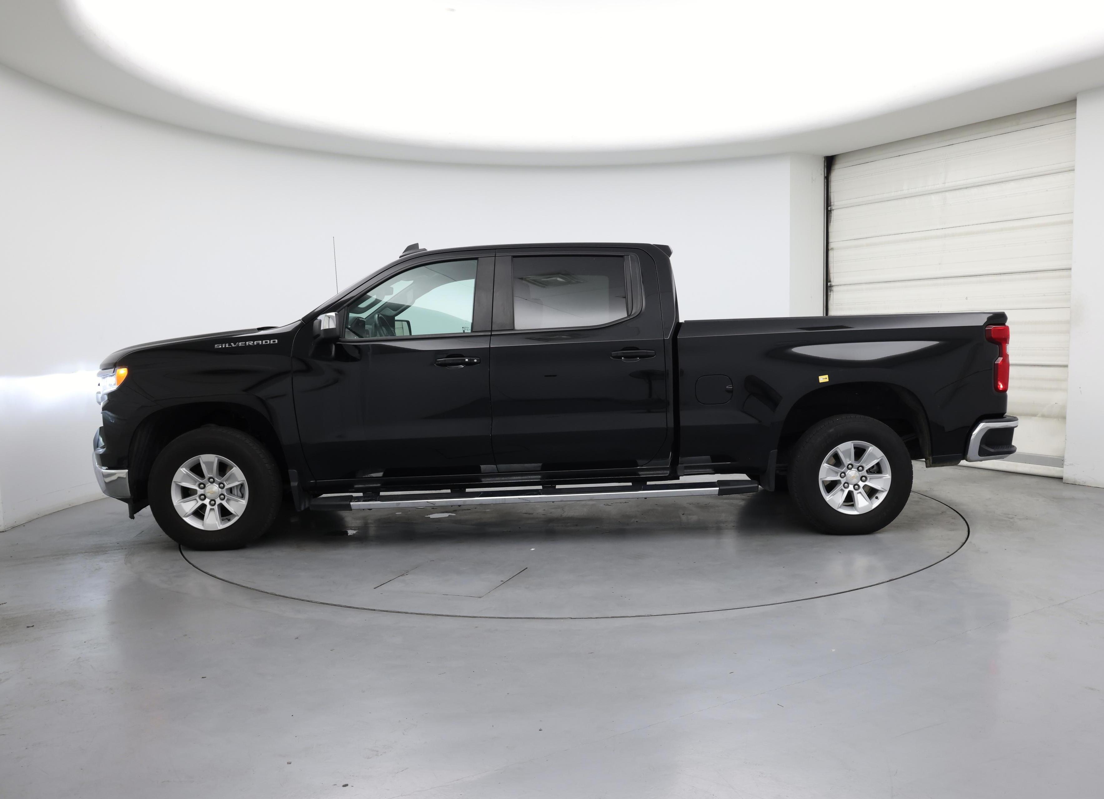 Thumbnail: 2024 Chevrolet Silverado 1500 - 3