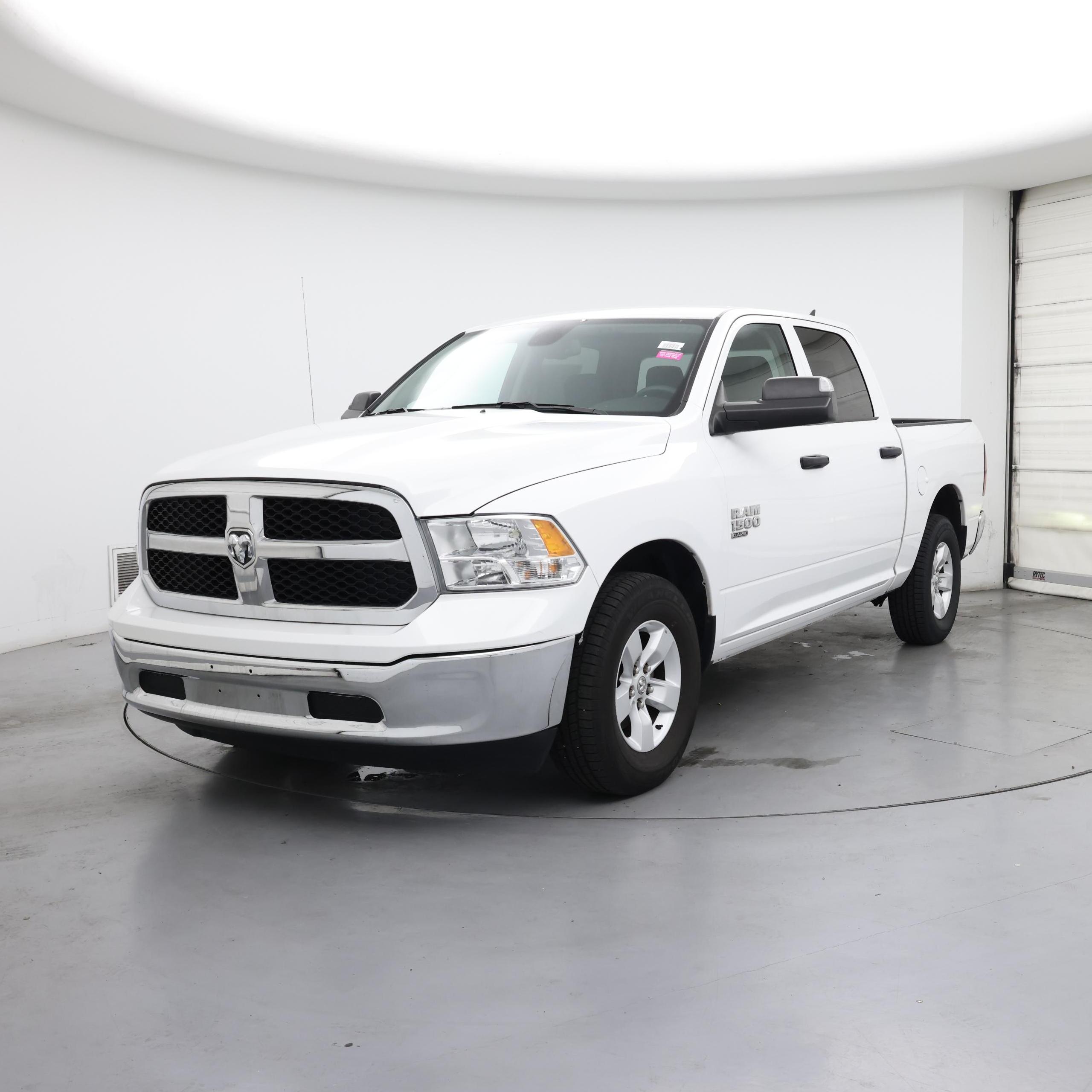 Thumbnail: 2023 RAM 1500 Classic - 4