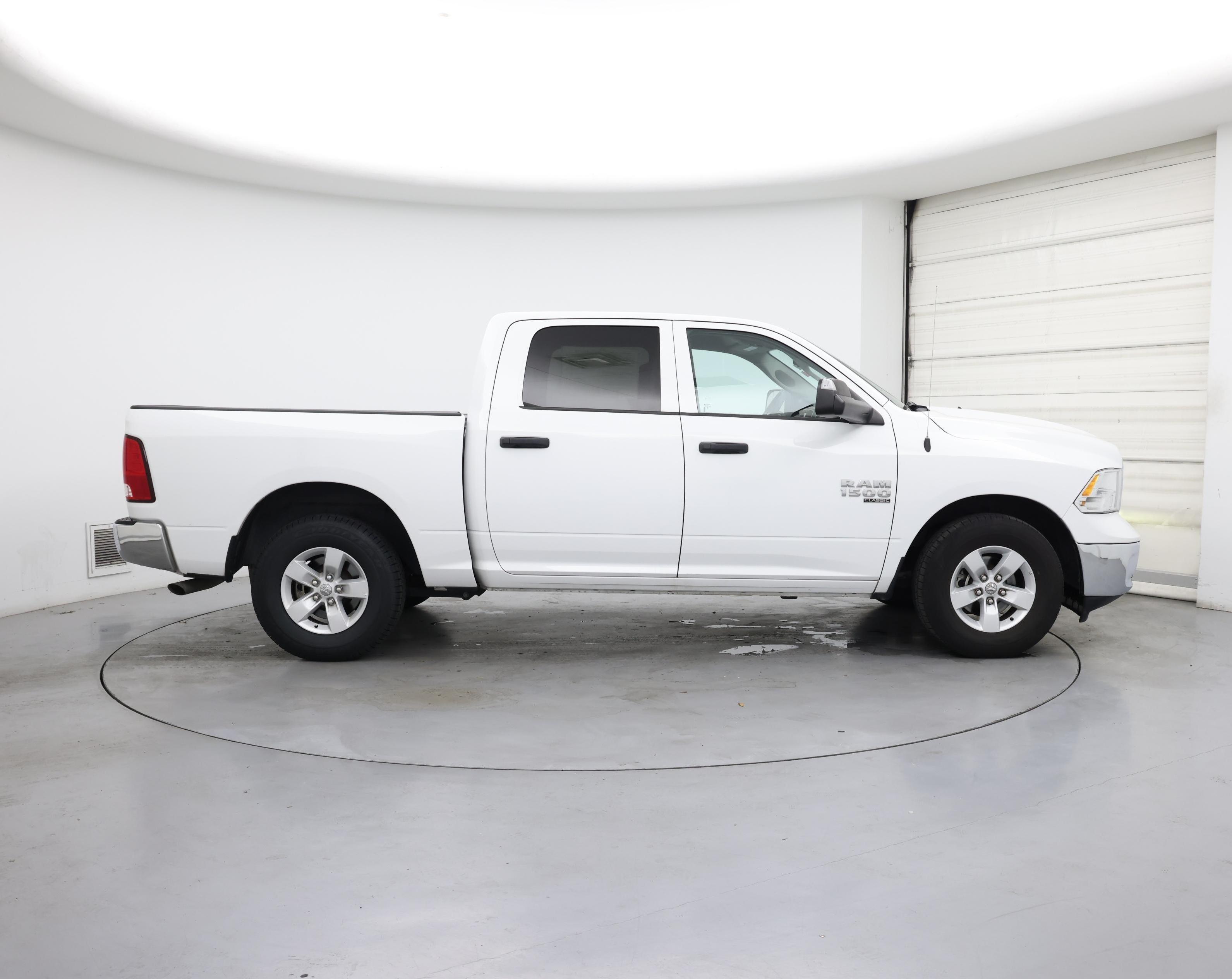 Thumbnail: 2023 RAM 1500 Classic - 7
