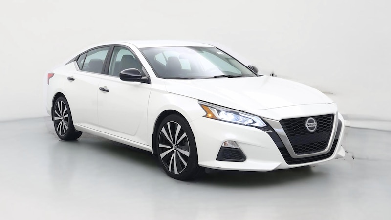 2020 Nissan Altima SR Hero Image