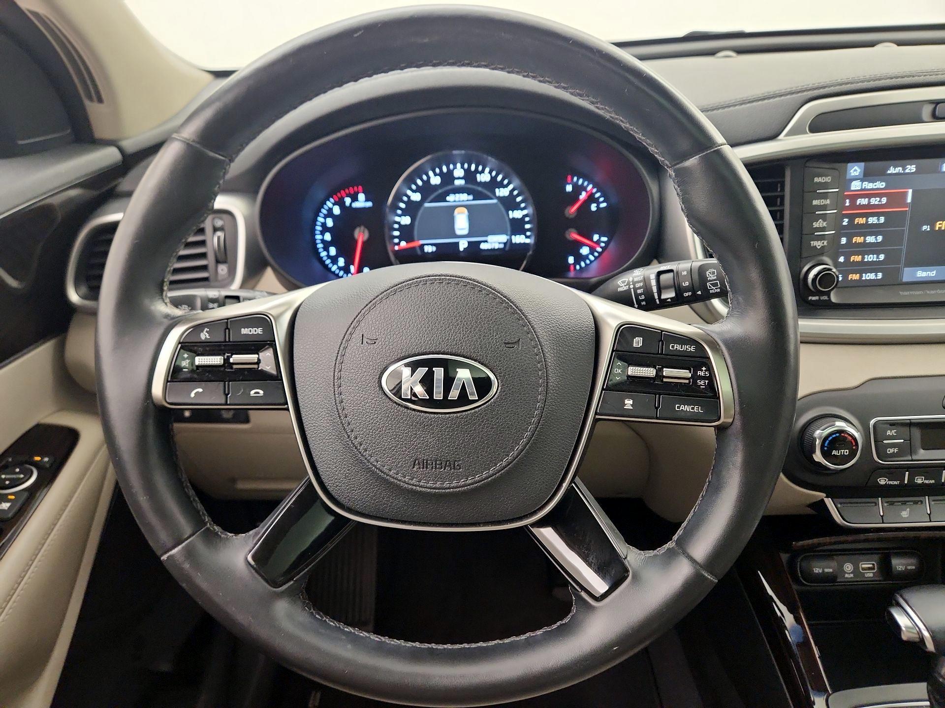 Thumbnail: 2019 Kia Sorento - 10