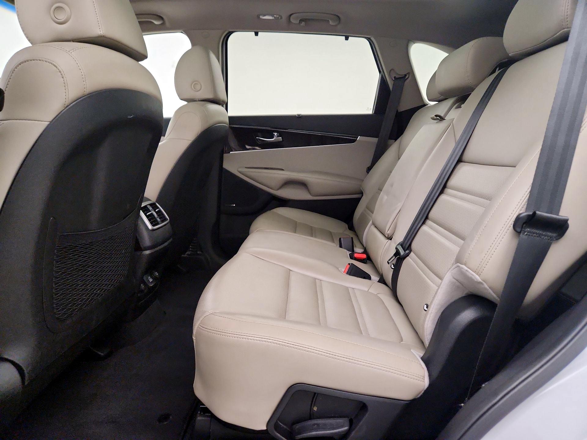Thumbnail: 2019 Kia Sorento - 20