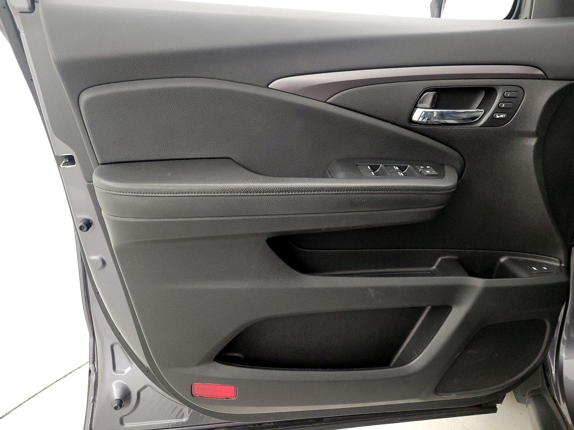 Thumbnail: 2021 Honda Pilot - 12