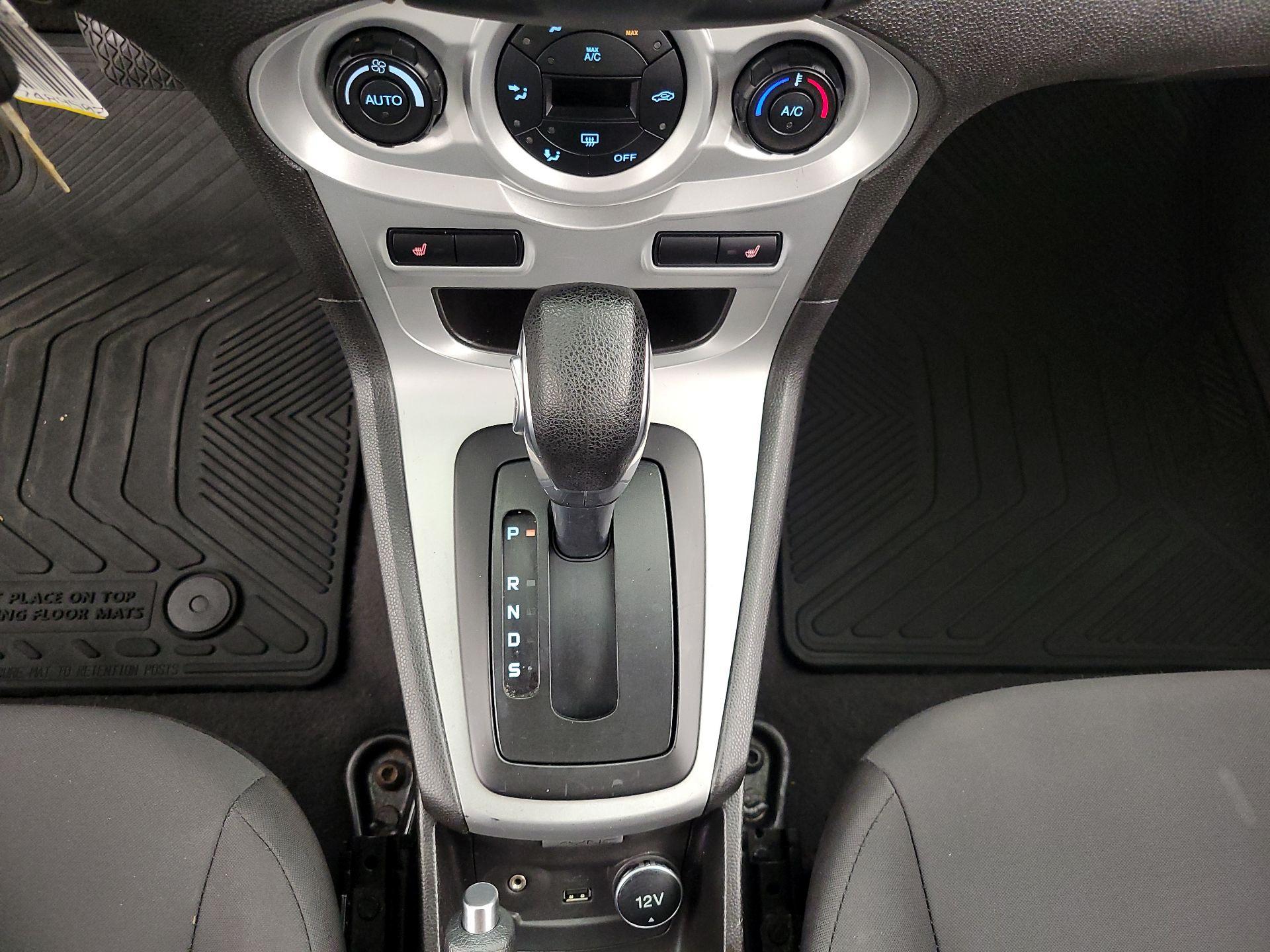 Thumbnail: 2019 Ford Fiesta - 17