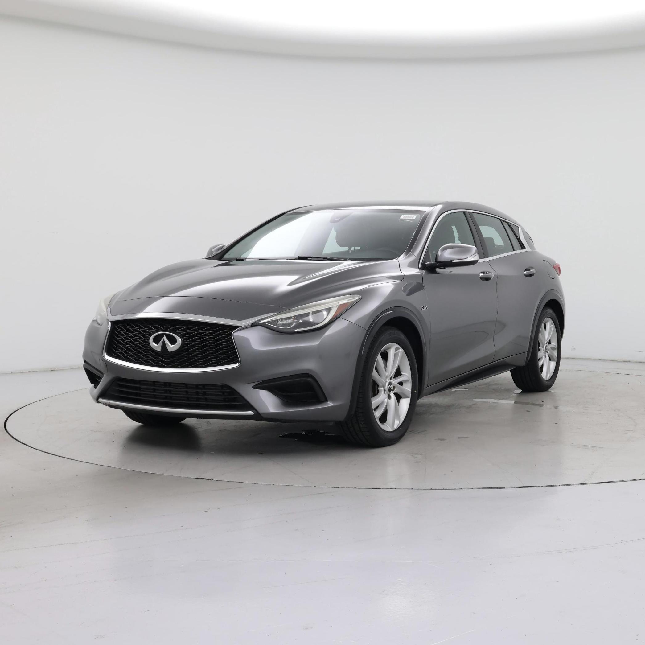 Thumbnail: 2017 INFINITI QX30 - 4