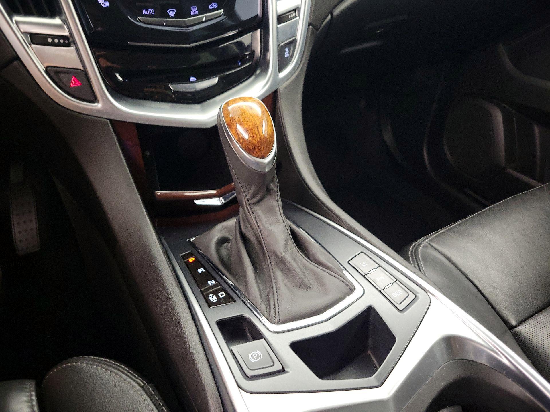 Thumbnail: 2015 Cadillac SRX - 17