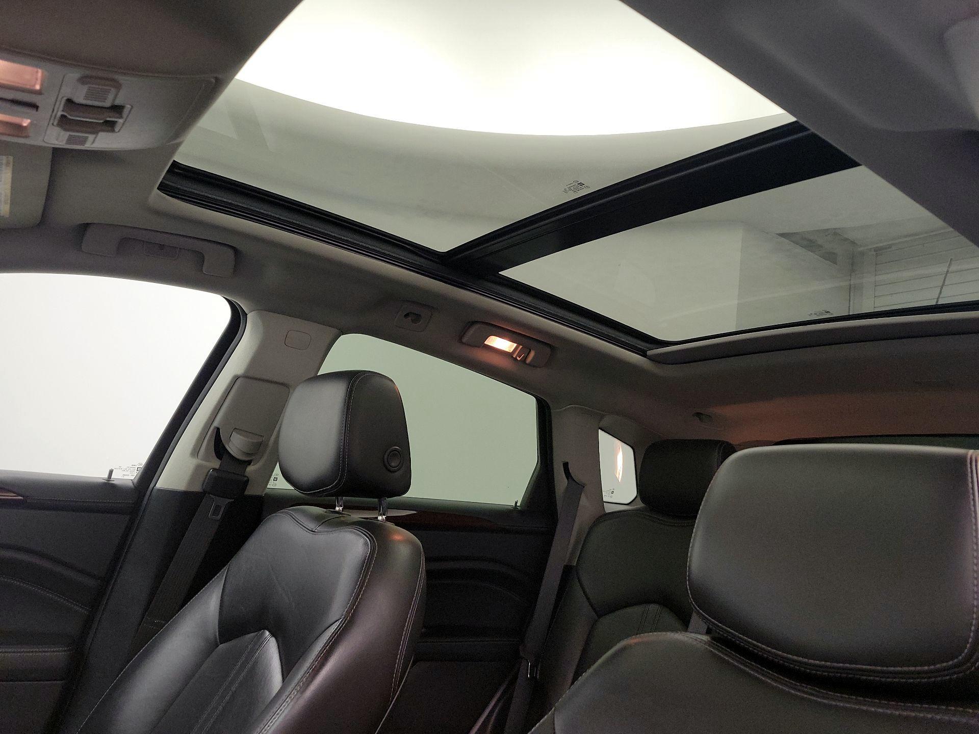 Thumbnail: 2015 Cadillac SRX - 19