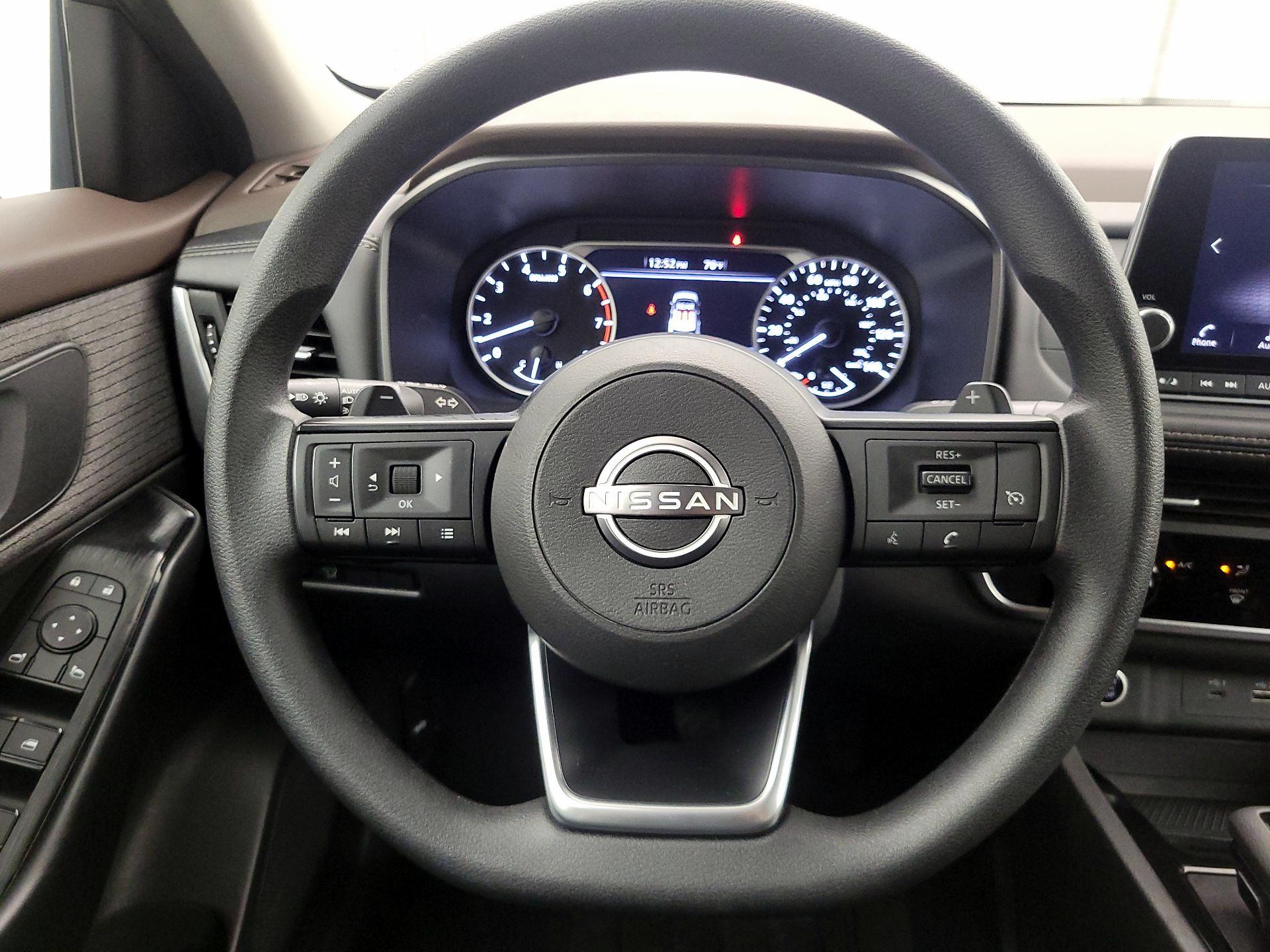 Thumbnail: 2023 Nissan Rogue - 10