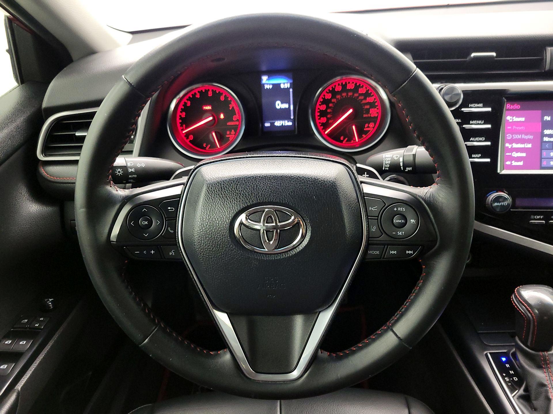 Thumbnail: 2020 Toyota Camry - 10
