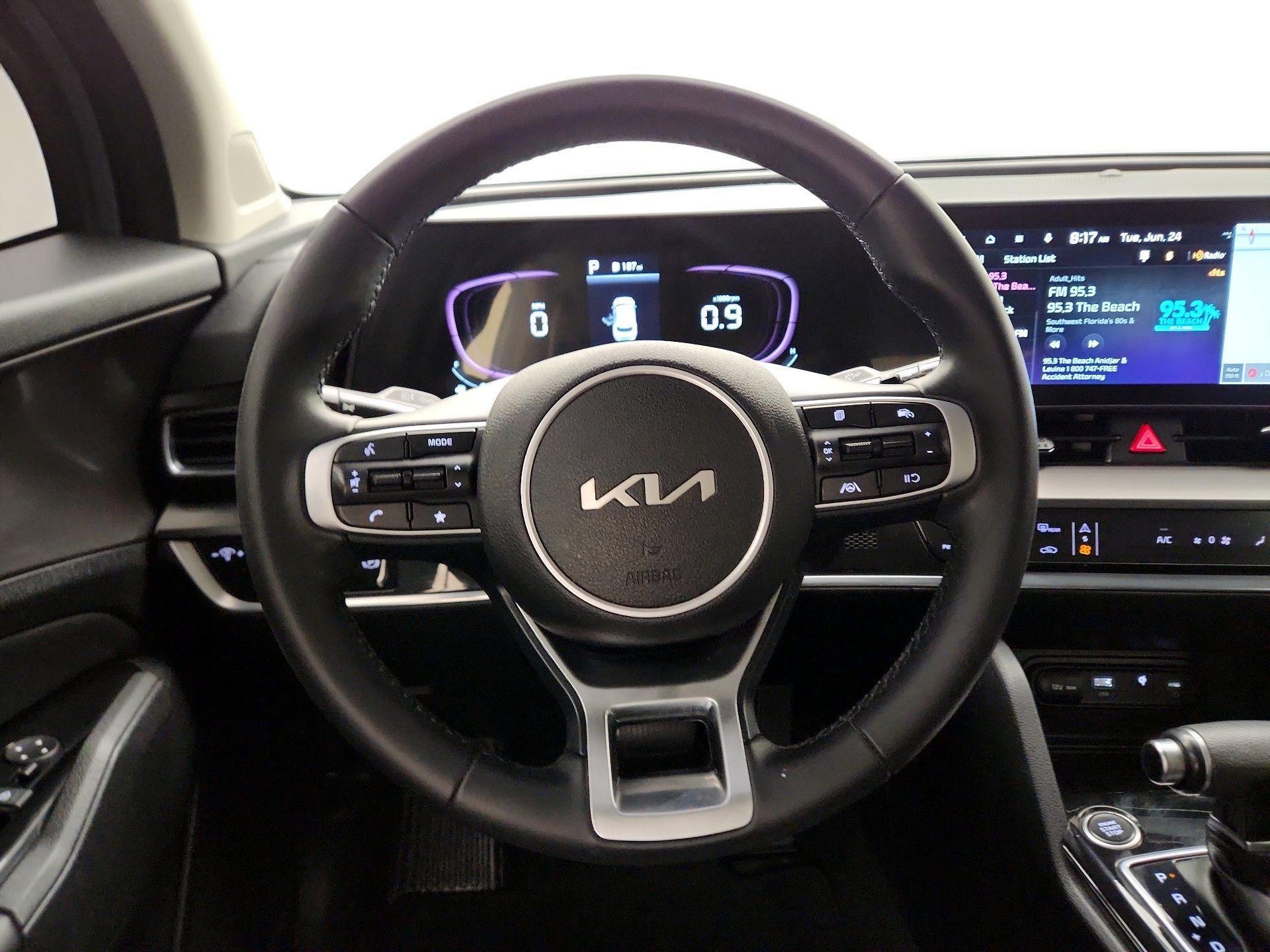 Thumbnail: 2023 Kia Sportage - 10