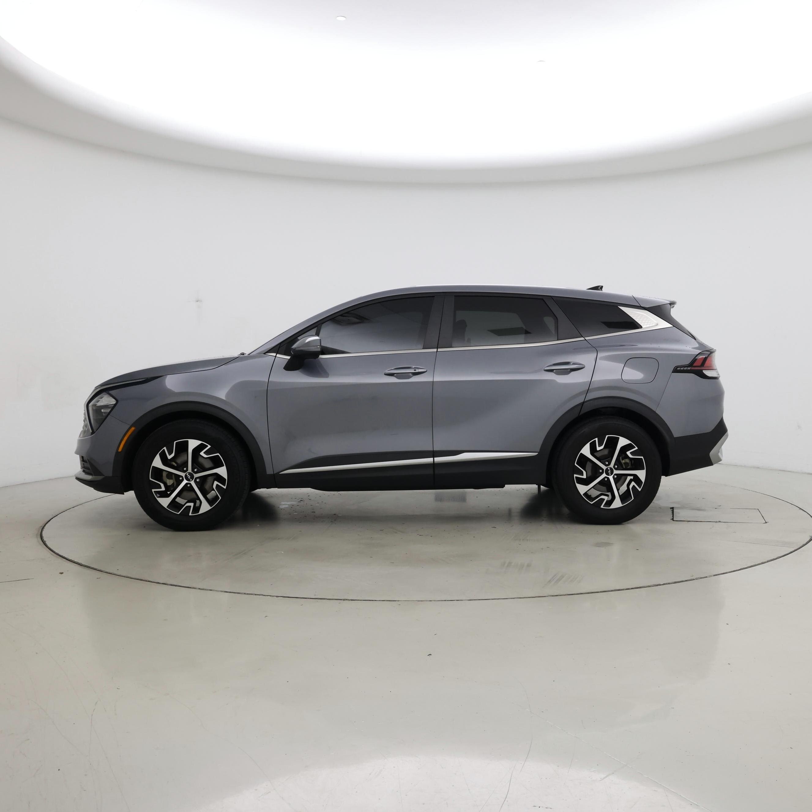 Thumbnail: 2023 Kia Sportage - 3