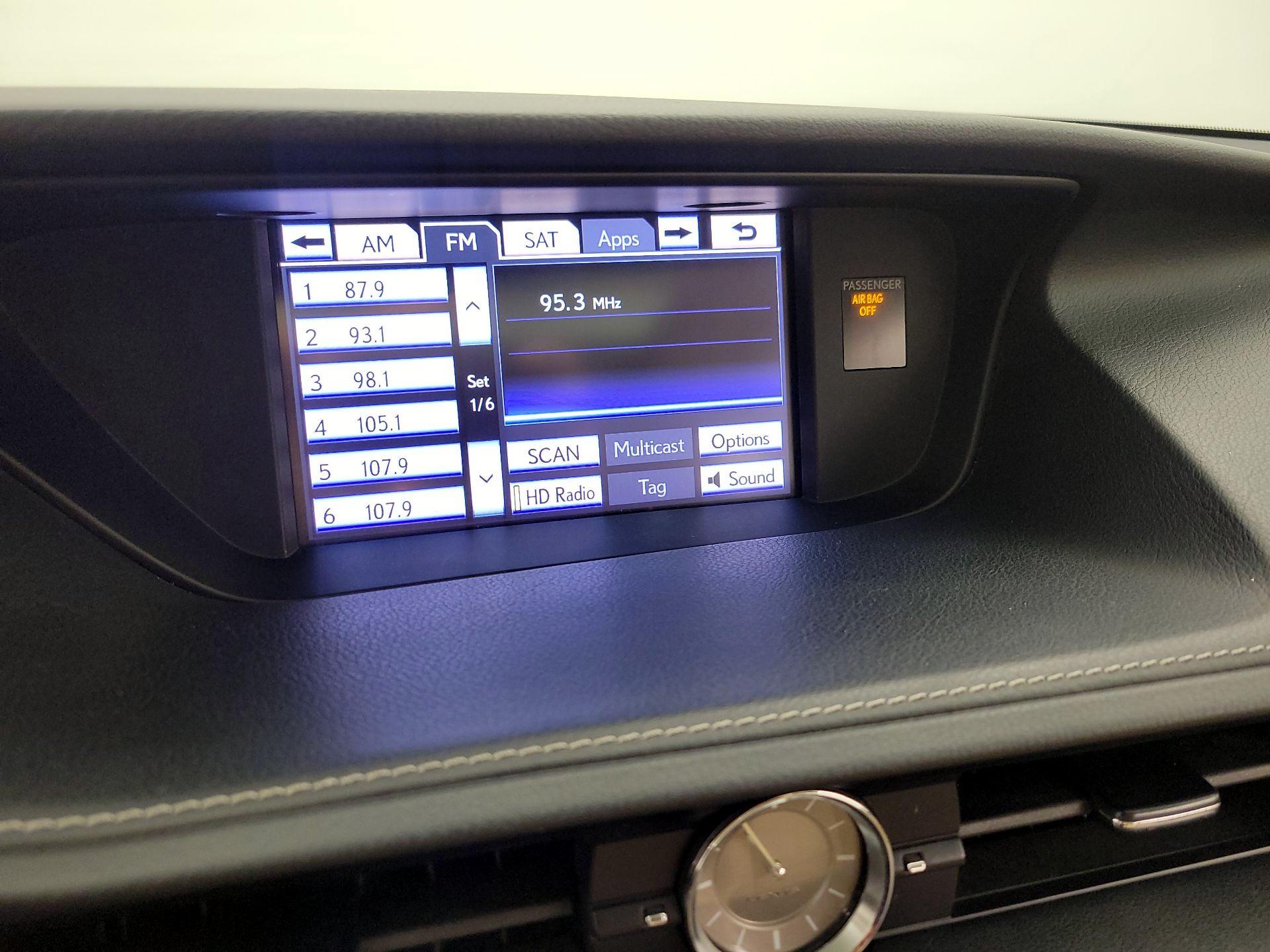 Thumbnail: 2013 Lexus ES - 16