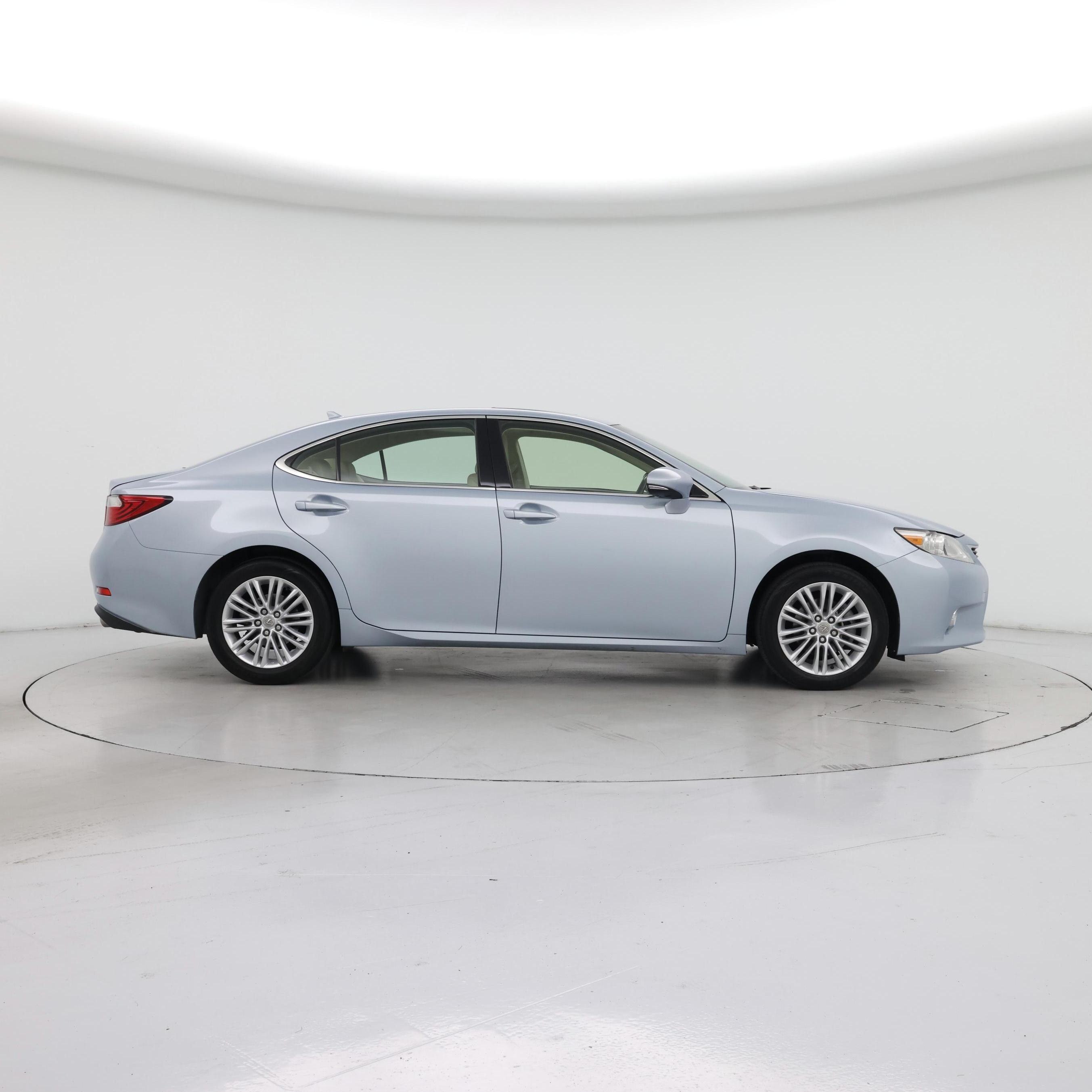 Thumbnail: 2013 Lexus ES - 7