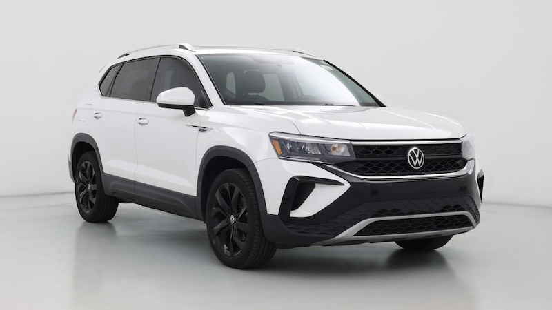 2022 Volkswagen Taos SE Hero Image