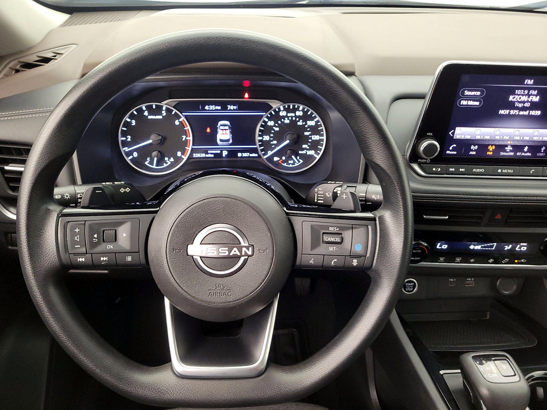 Thumbnail: 2023 Nissan Rogue - 10