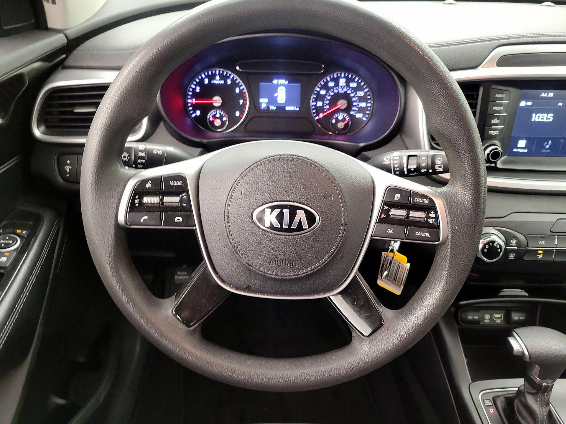 Thumbnail: 2019 Kia Sorento - 10