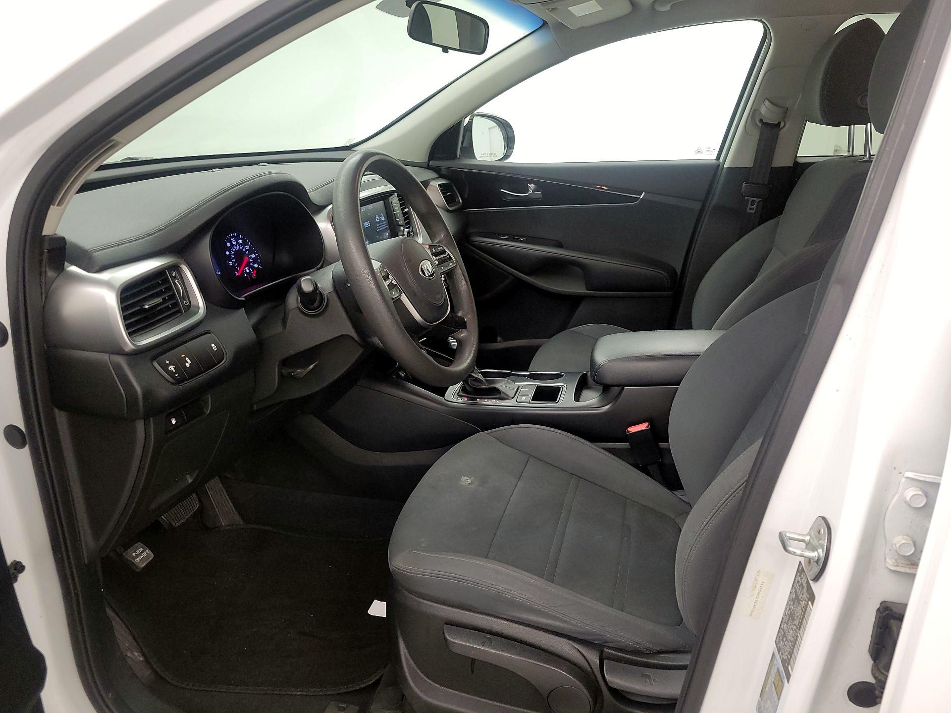 Thumbnail: 2019 Kia Sorento - 11