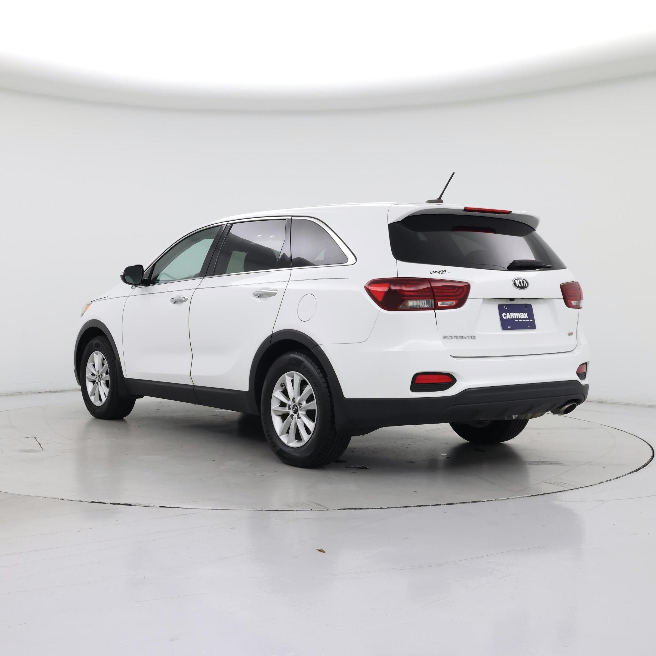 Thumbnail: 2019 Kia Sorento - 2