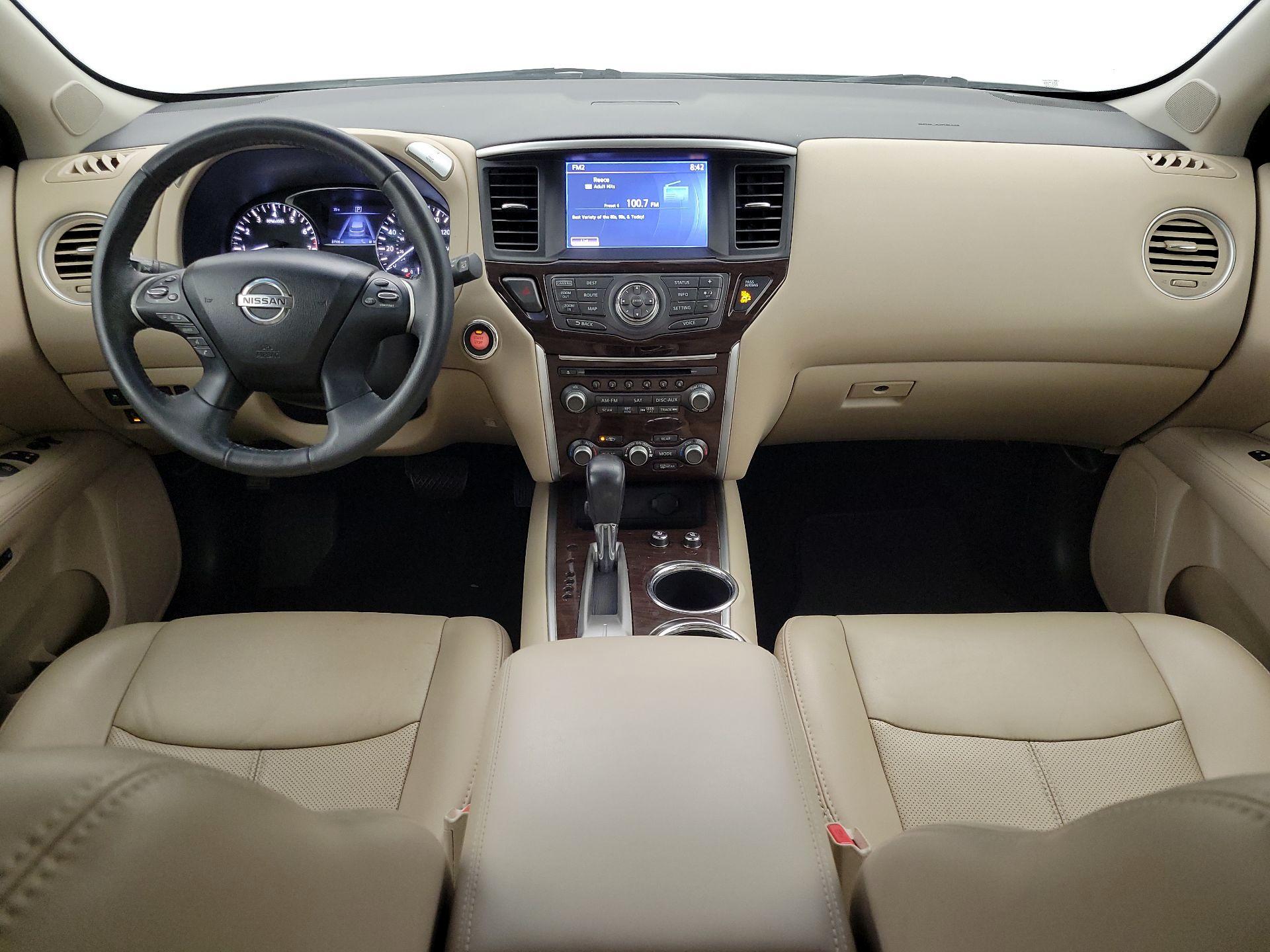 Thumbnail: 2016 Nissan Pathfinder - 9