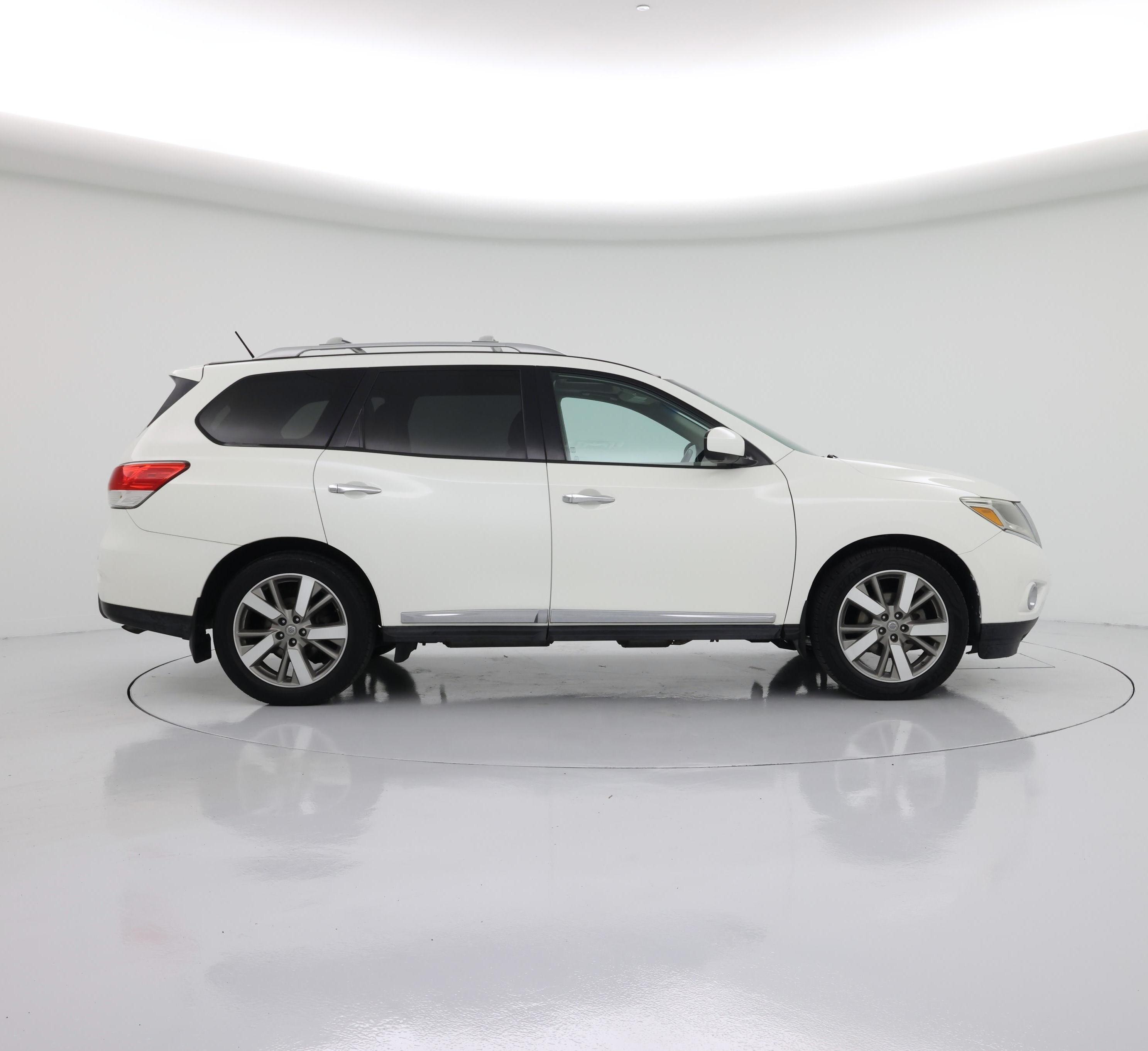 Thumbnail: 2016 Nissan Pathfinder - 7